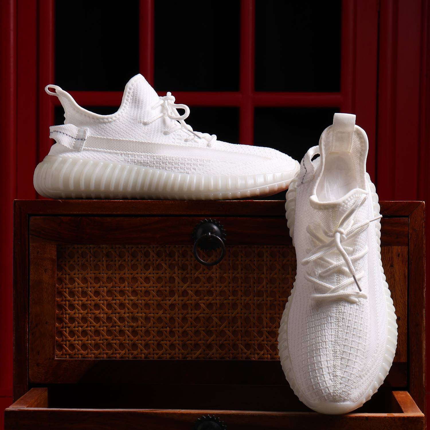 Sewayx Premium White Sneakers Size 5 - Image 5