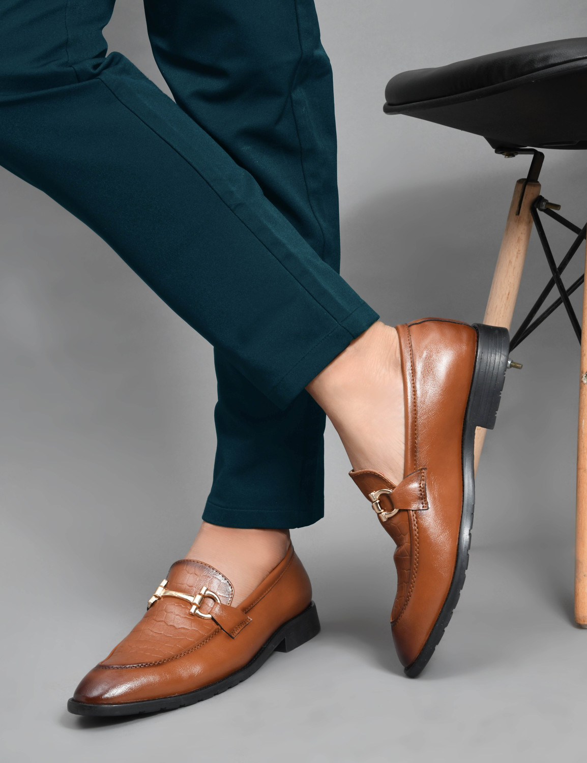 Image of Wave Walker WW-WOOD Loafers For Men