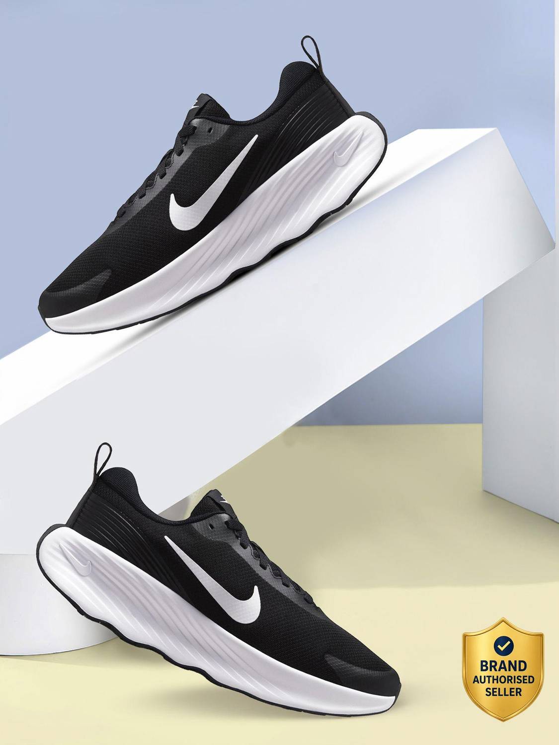 NIKE M PROMINA Men's Black Walking Shoes