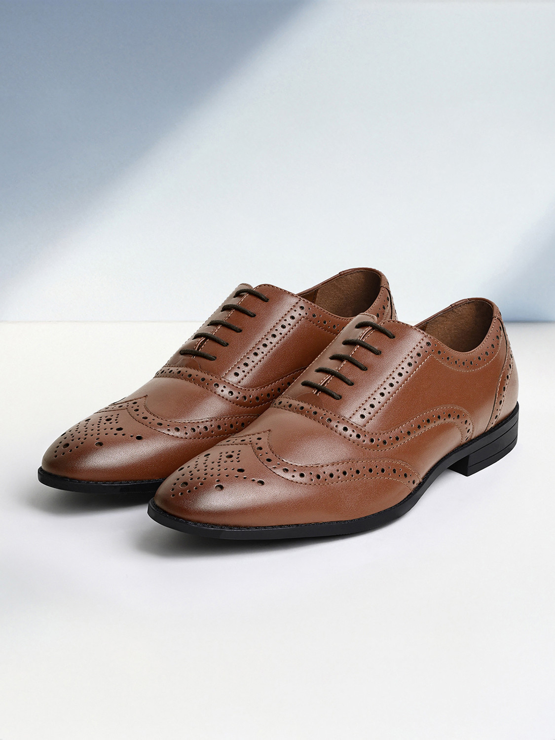 Image of LOUIS STITCH Russet Tan Wingtip Style Brogue Formal Shoes for Men - UK 11 Brogues For Men