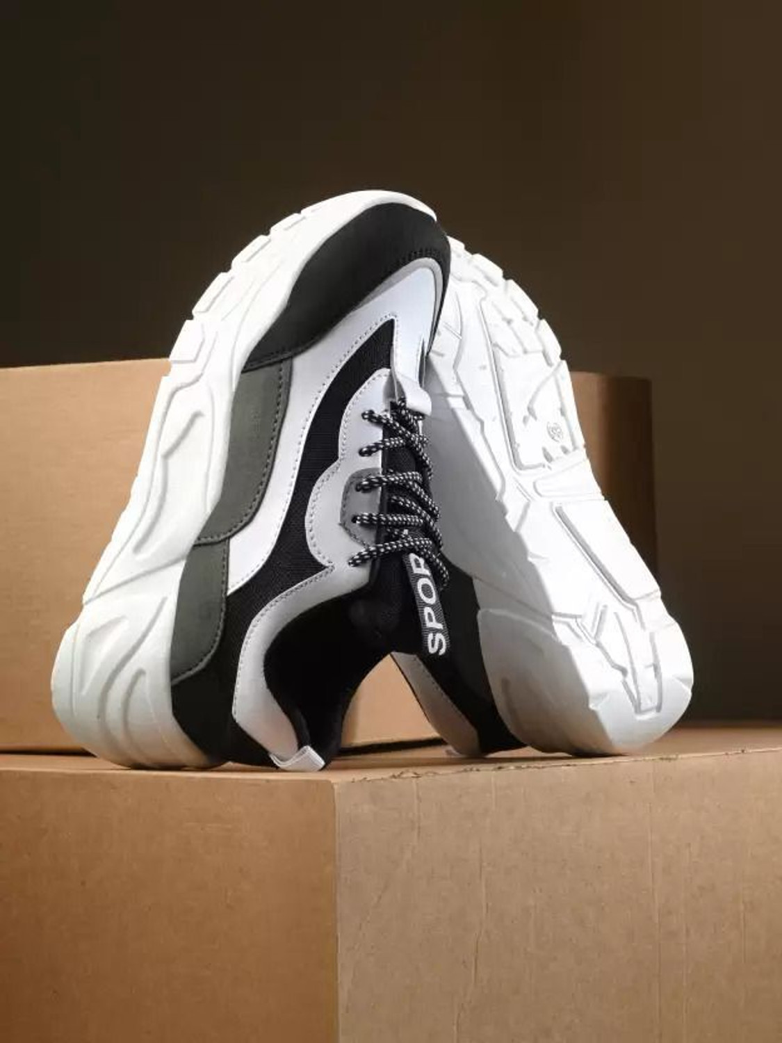 Image of Fabbmate Sneakers For Women