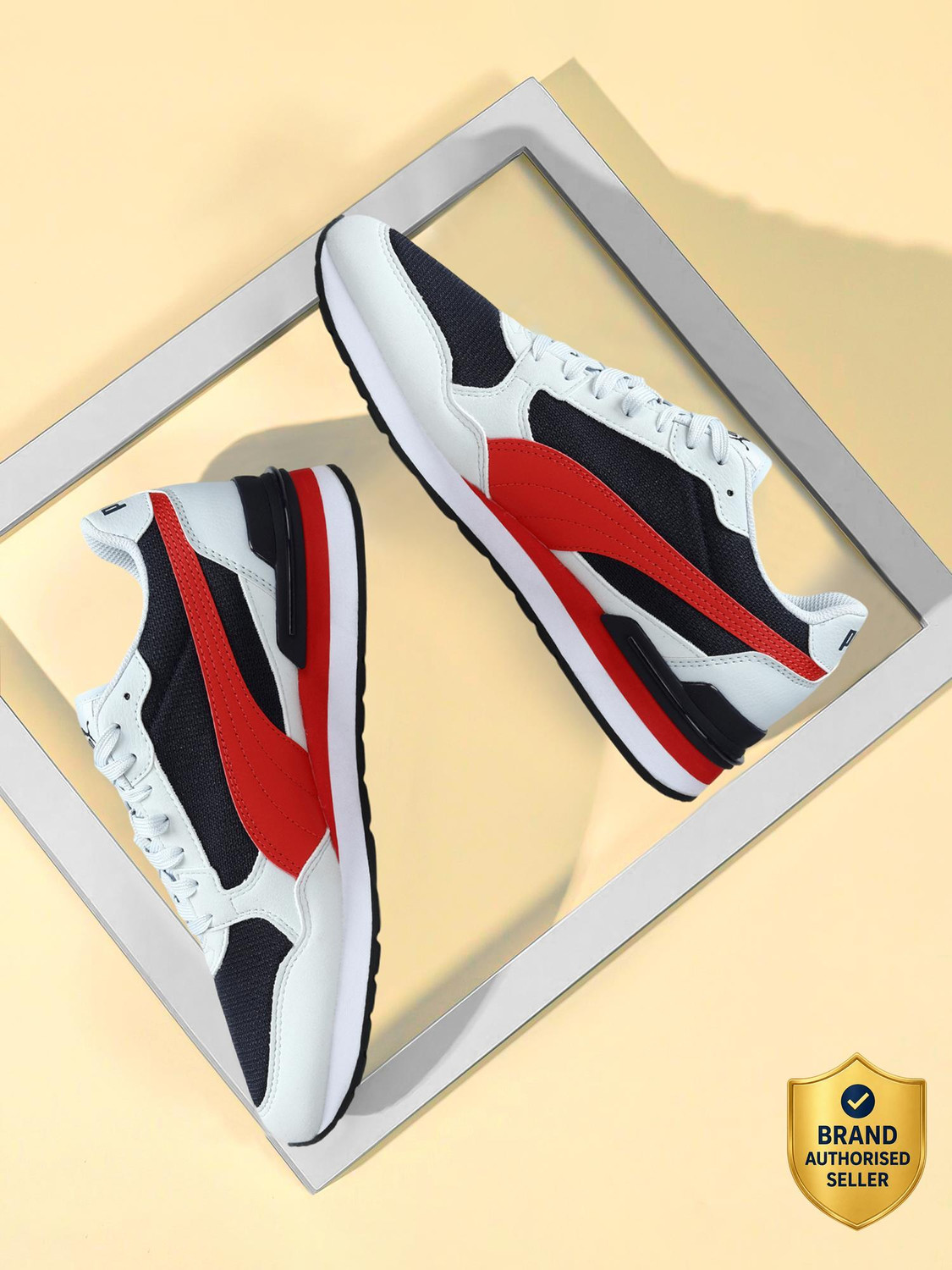 Image of PUMA ST Runner v4 Mesh Sneakers For Men