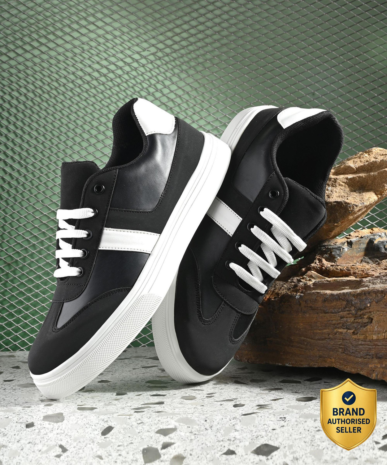 Image of Roadster Men Casual Chunky Comfort Trending Sneakers Shoes Sneakers For Men