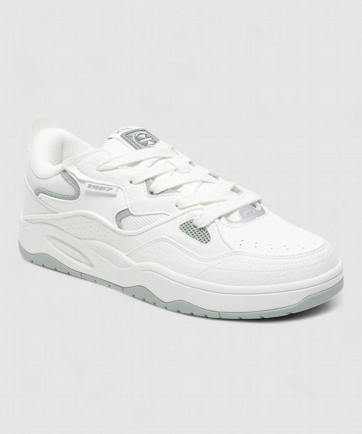 Xtep Classic Sneakers For Men White - Image 4