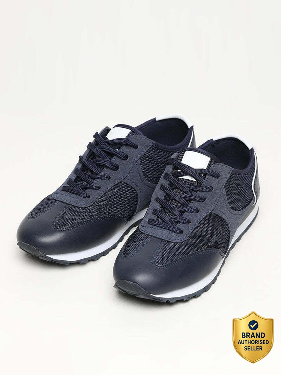 Image of Snitch Snitch Panelled Black Sneaker Casuals For Men