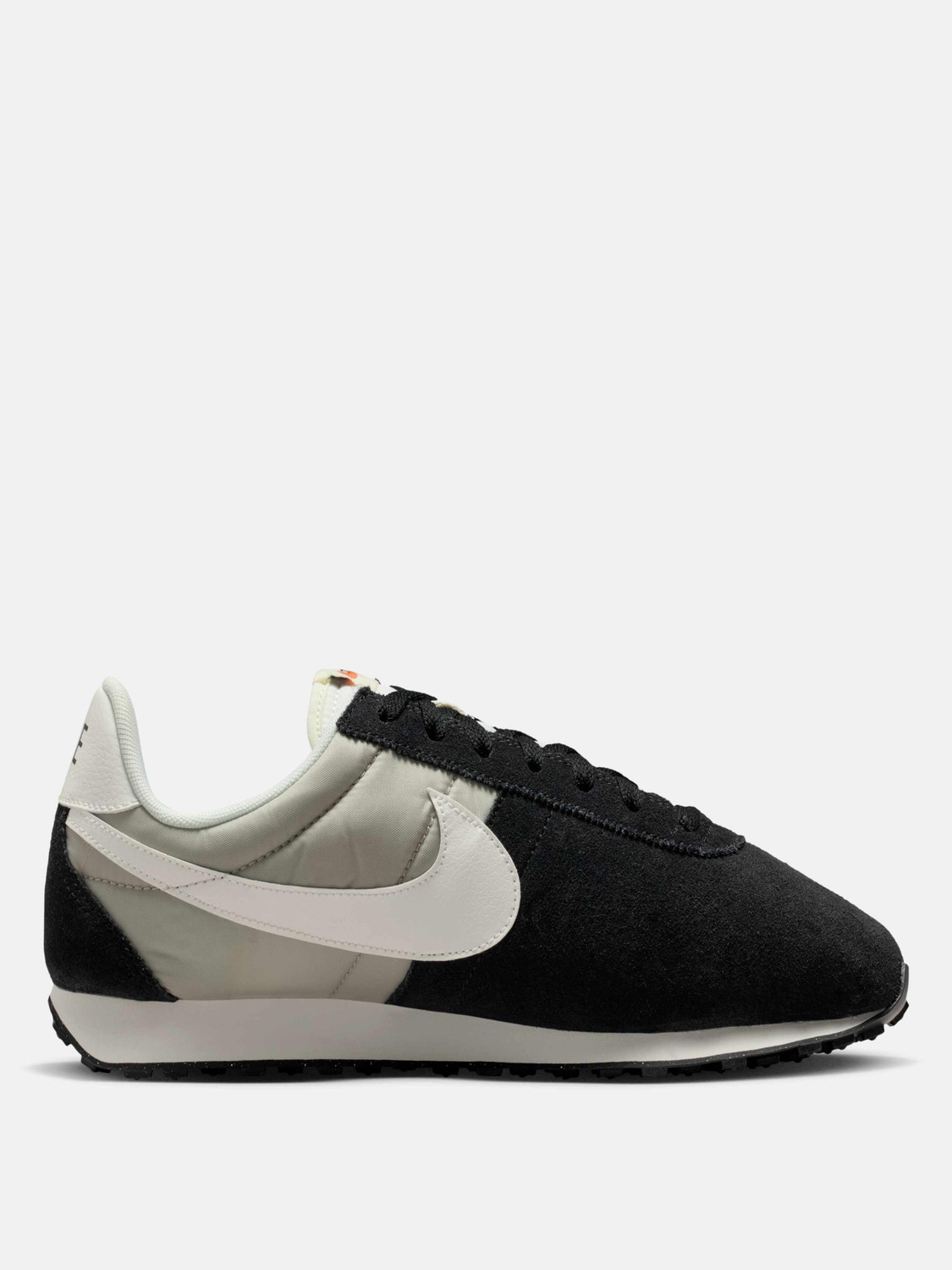 Image of NIKE Pre Montreal '17 Running Shoes For Men (Black, 5)