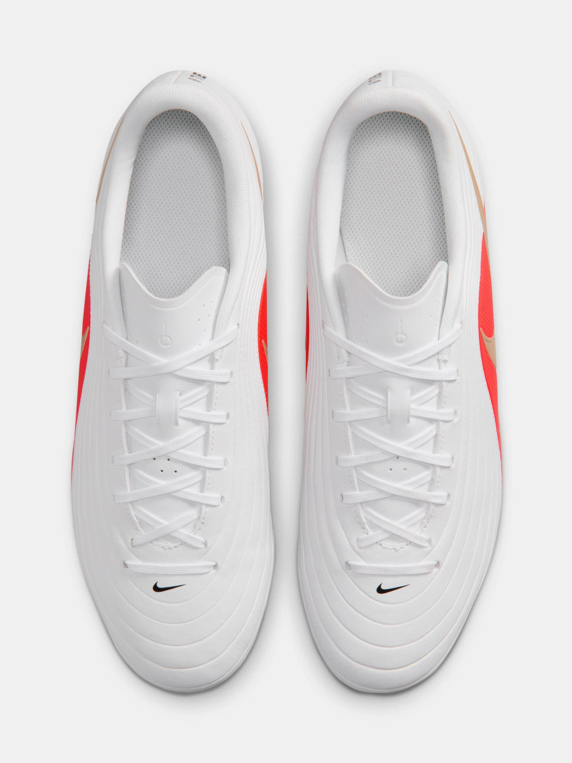 Image of NIKE Tiempo Maestro Club Sneakers For Men