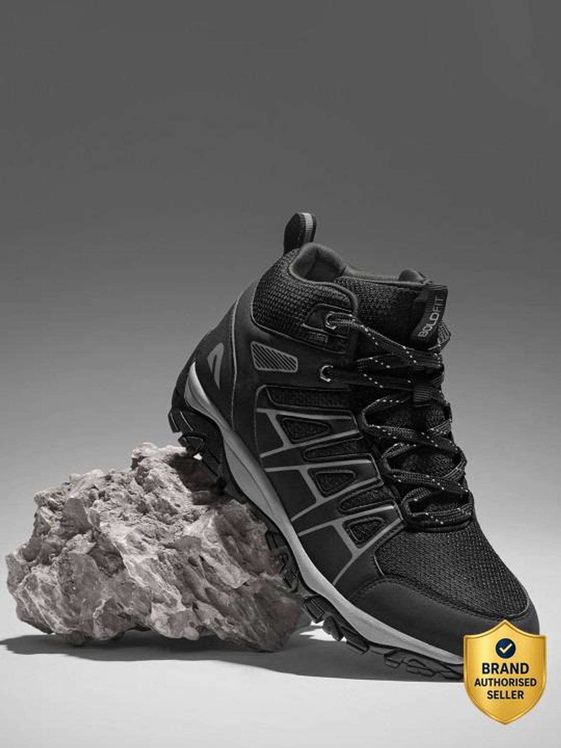 BOLDFIT Outlander Men Trekking Shoes - Image 1