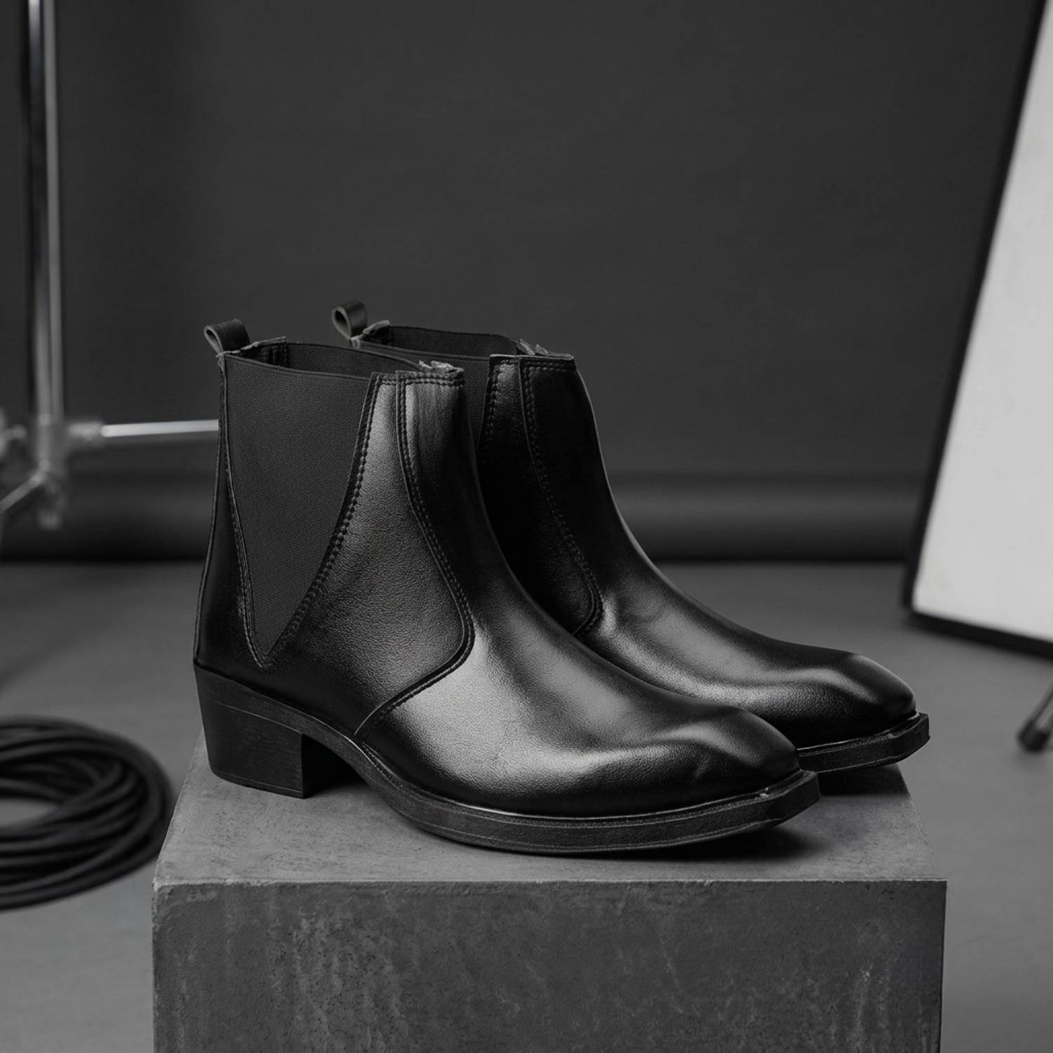 TYVONN Stylish Formal Boots For Men Black - Image 2