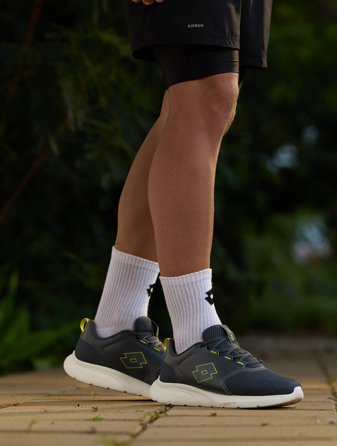 Image of LOTTO Flowalk Walking Shoes For Men