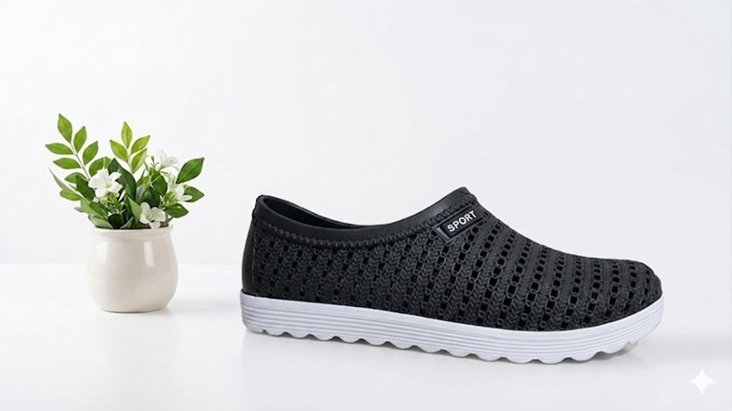 Image of jak alis Outdoors For Women