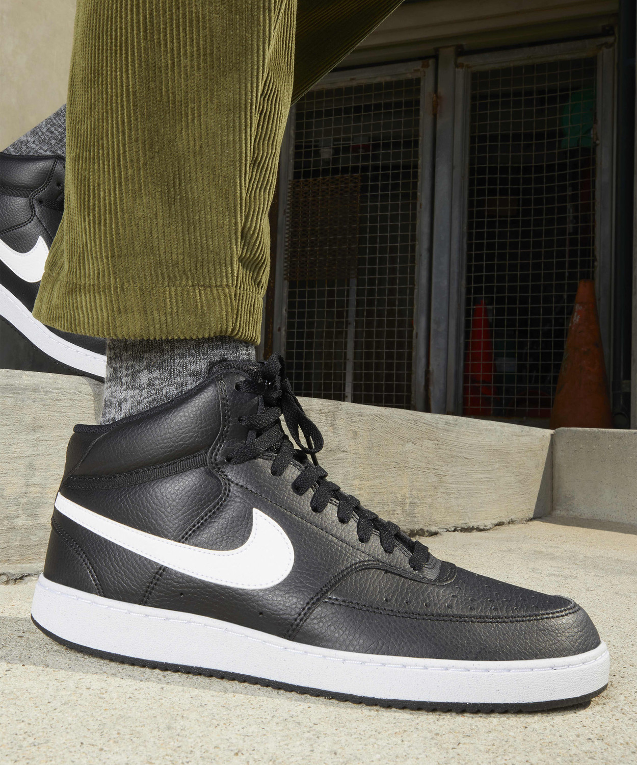 nike court mid vision