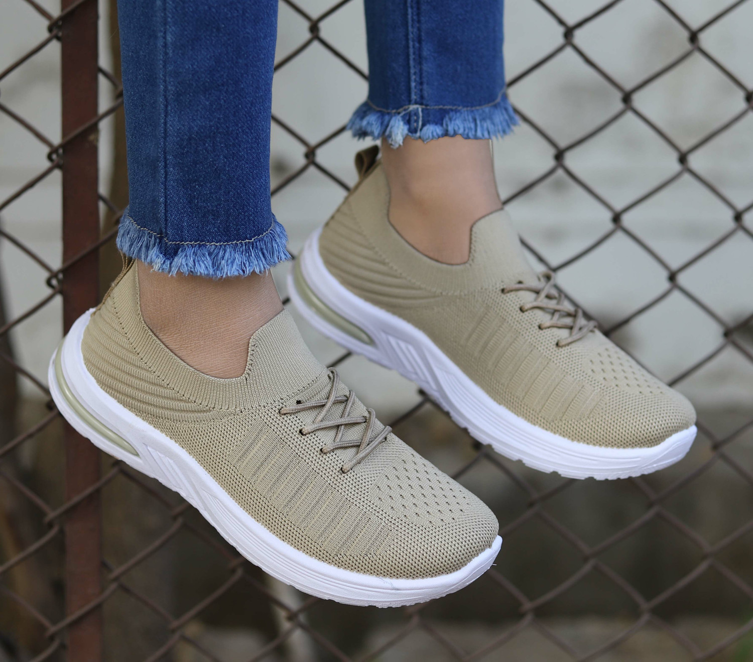 Image of aadi Lightweight,Comfort,Summer,Trendy,Walking,Outdoor,Stylish,Training,Daily Use Sneakers For Women