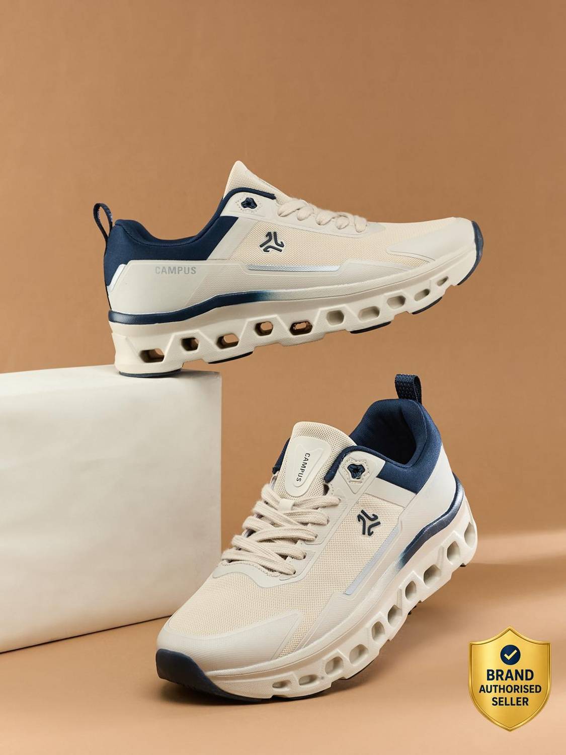 CAMPUS TRASKO Running Shoes For Men White - Image 1