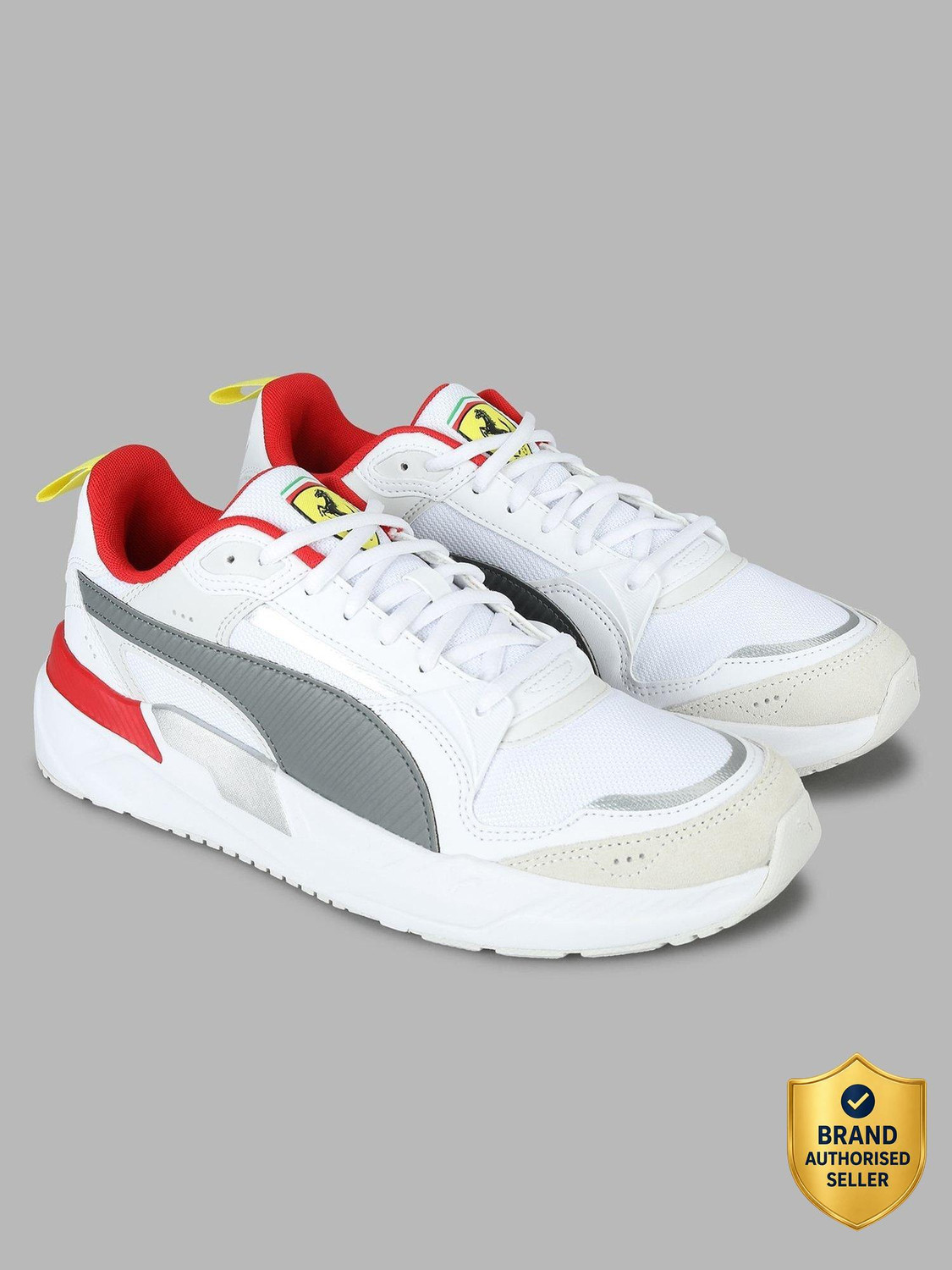 Image of PUMA Ferrari Trinity 2 IN Sneakers For Men