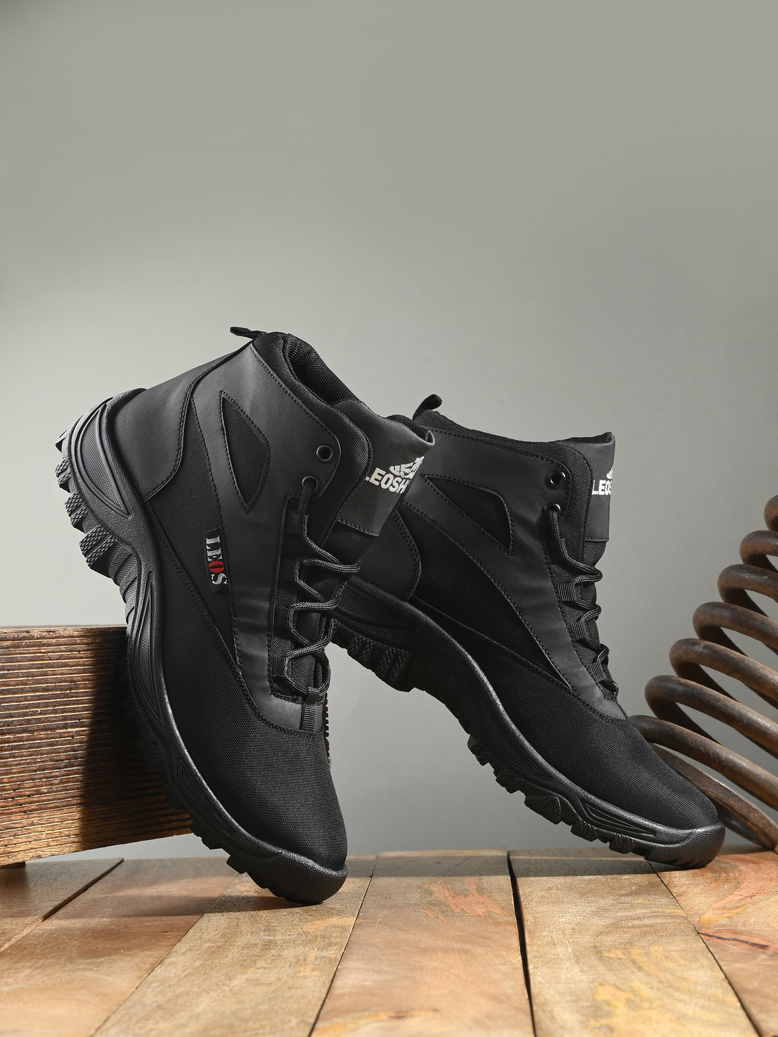 Image of leo's Fitness shoes Leo Men's Waterproof Non-Slip Lightweight Outdoor High Top Ankle Boots For Men High Tops For Men