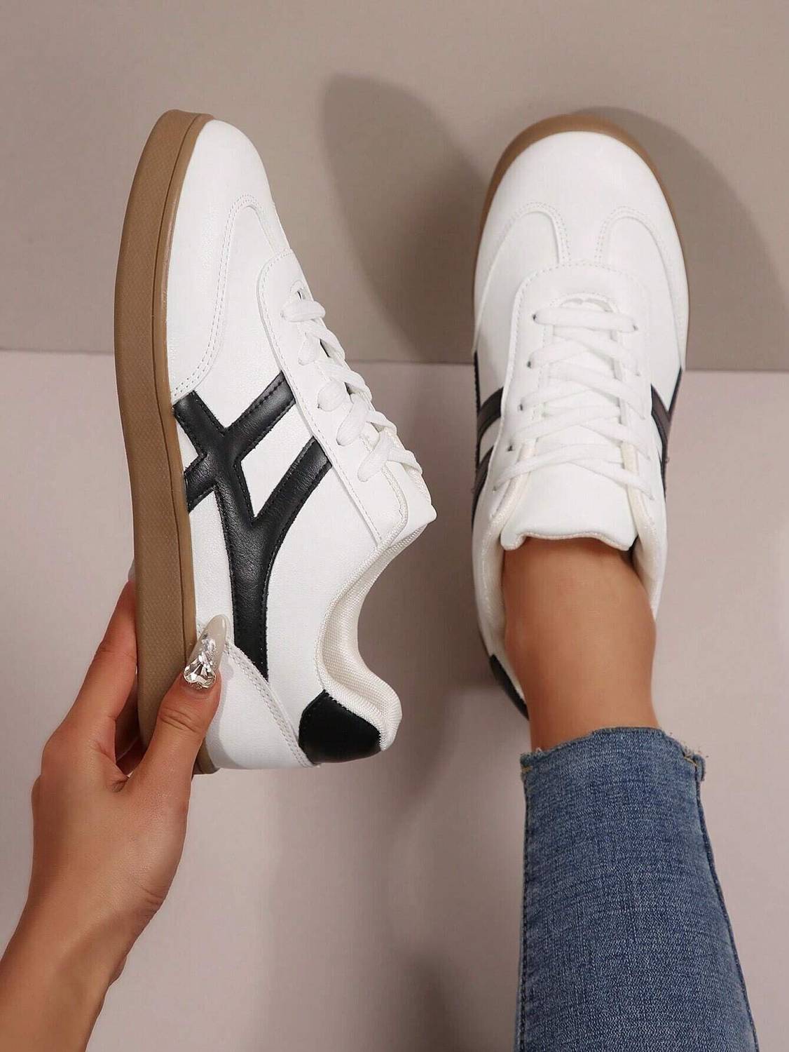 Layasa Colorblock Flat with Ultra Soft Cushion Shoes for Women - Image 4