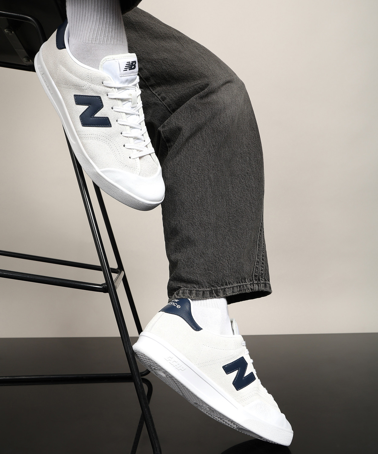 Image of New Balance BB100 Sneakers For Men