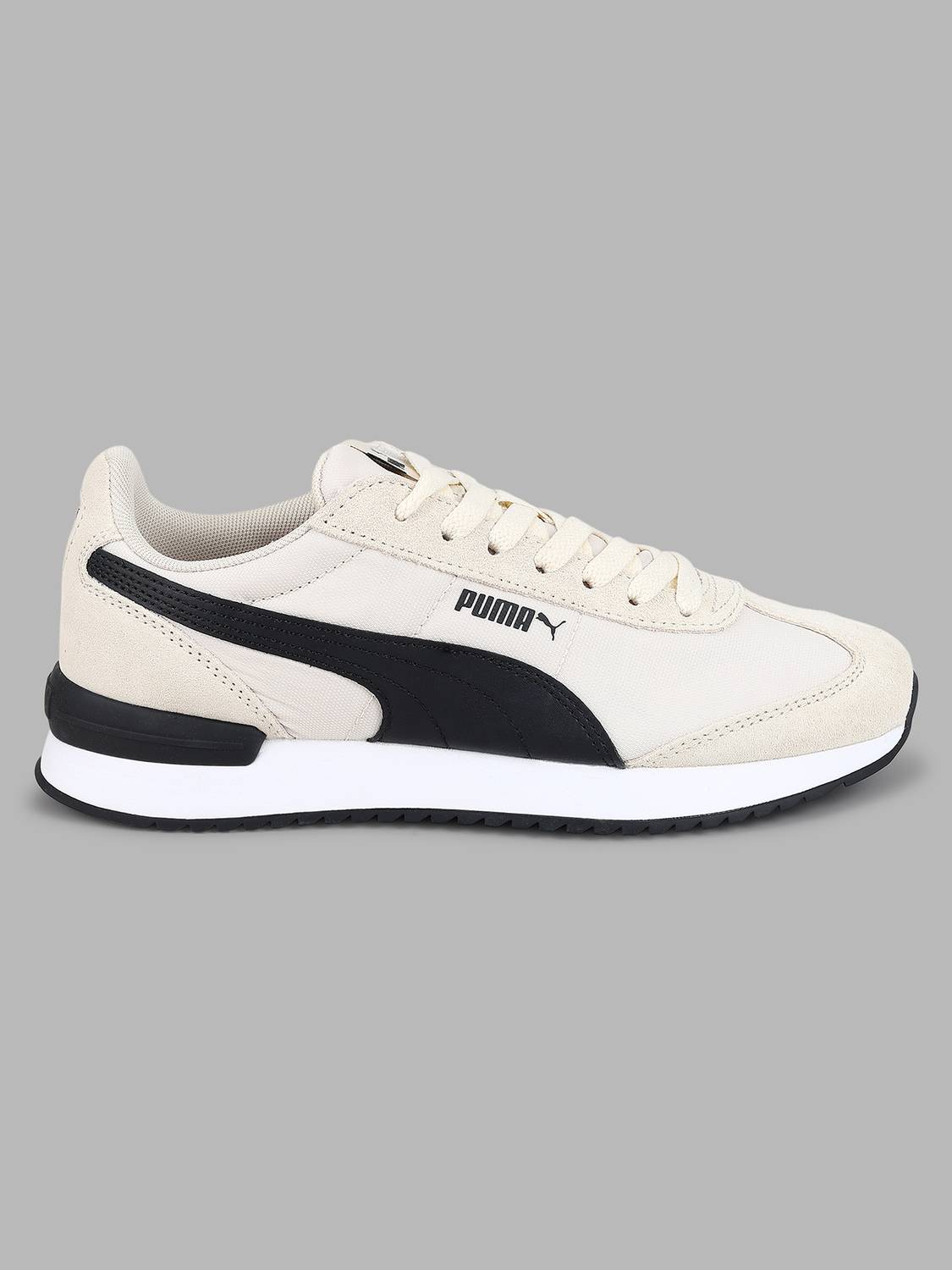 PUMA R78 Wind MU White Sneakers For Men - Image 4