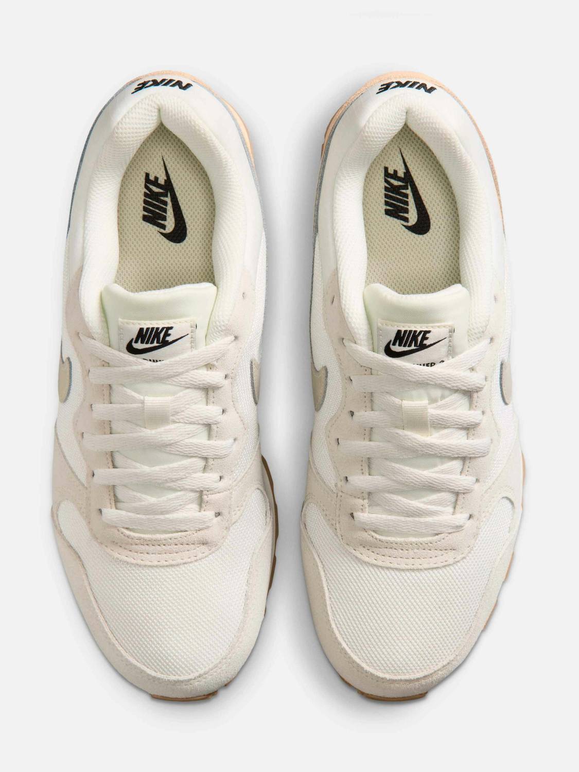 NIKE WMNS MD RUNNER 2 SE White Sneakers - Image 5