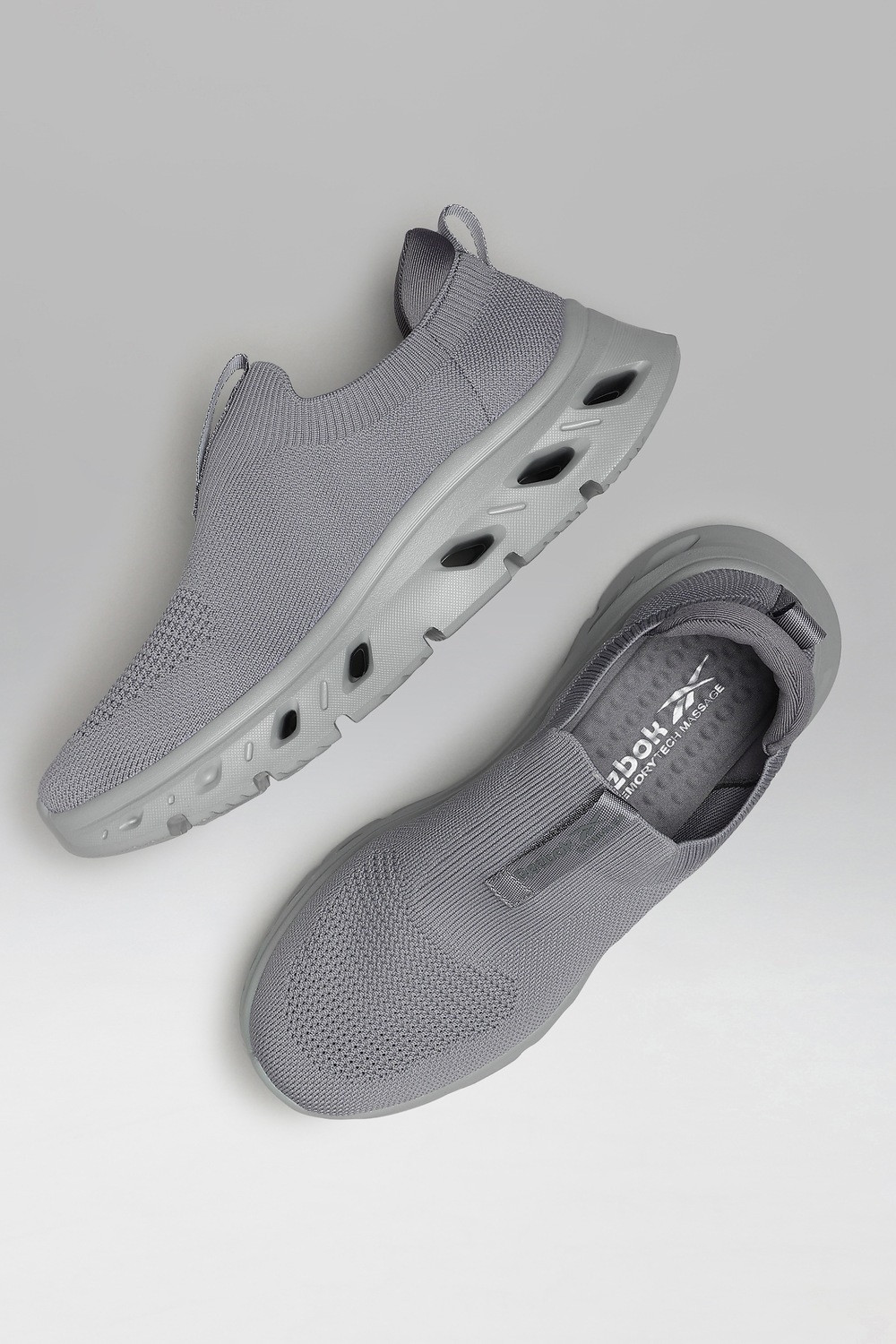 Image of REEBOK CLOUDFLEX HIGHLIGHTER Walking Shoes For Men