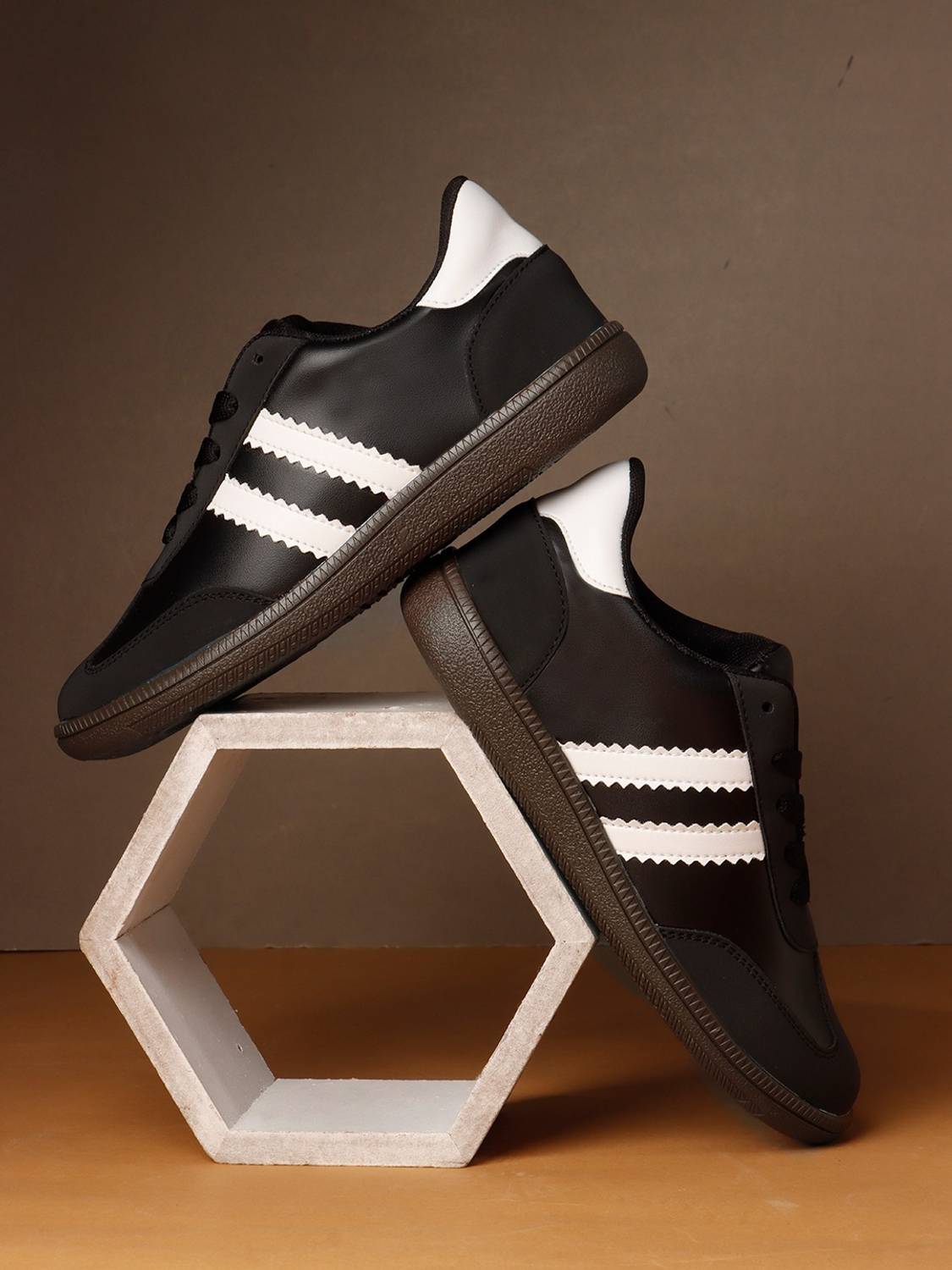 Antox Colorblocked Lace-Up Casual Sneakers Sneakers For Women
