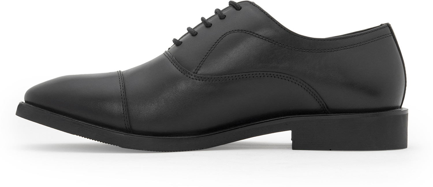 Image of RED TAPE Oxford Dress Shoes for Men | Classic Formal Wear Oxford For Men