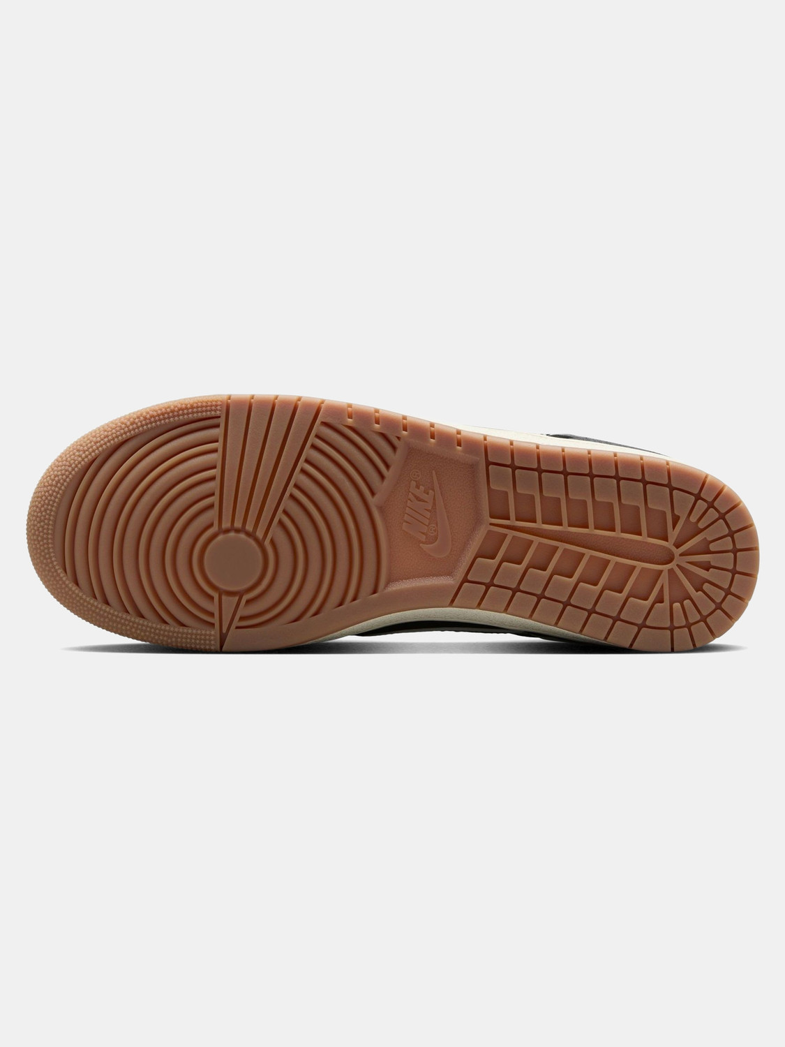 Image of NIKE AIR JORDAN SKYLINE LOW Sneakers For Men