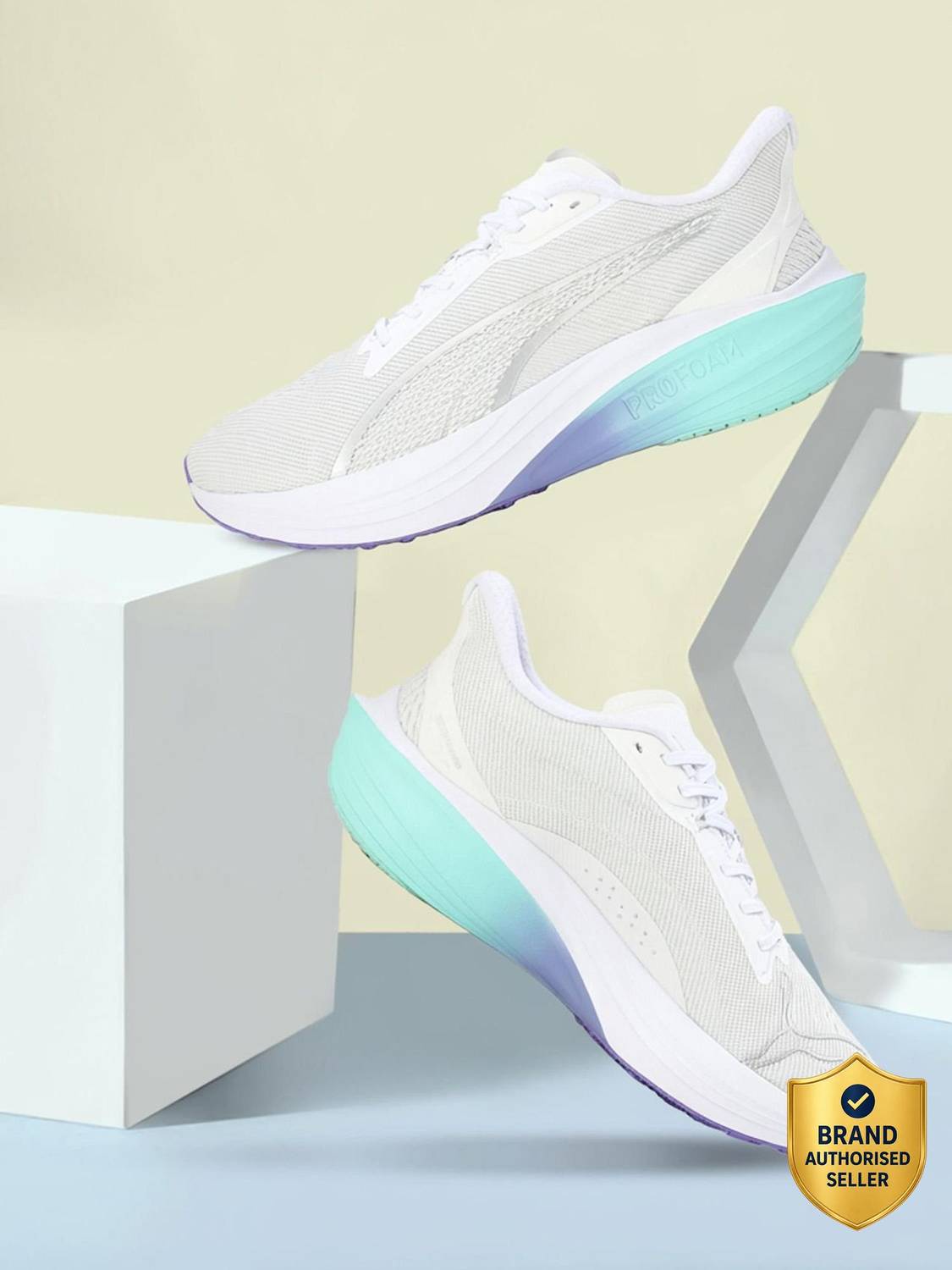 PUMA Darter Pro Fade White Men's Running Shoes - Image 1