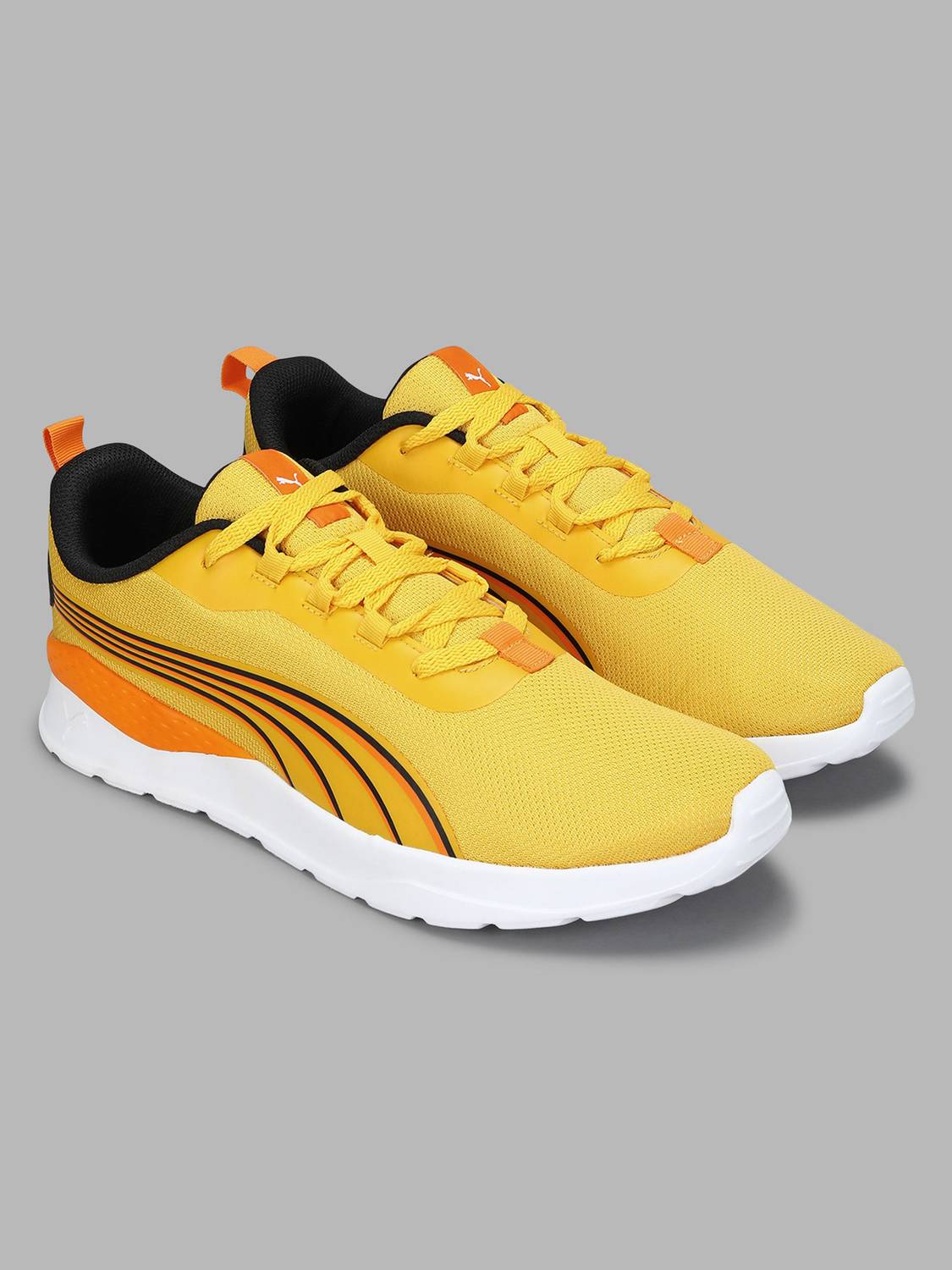 PUMA Ridease Sneakers For Men (Yellow , 9)
