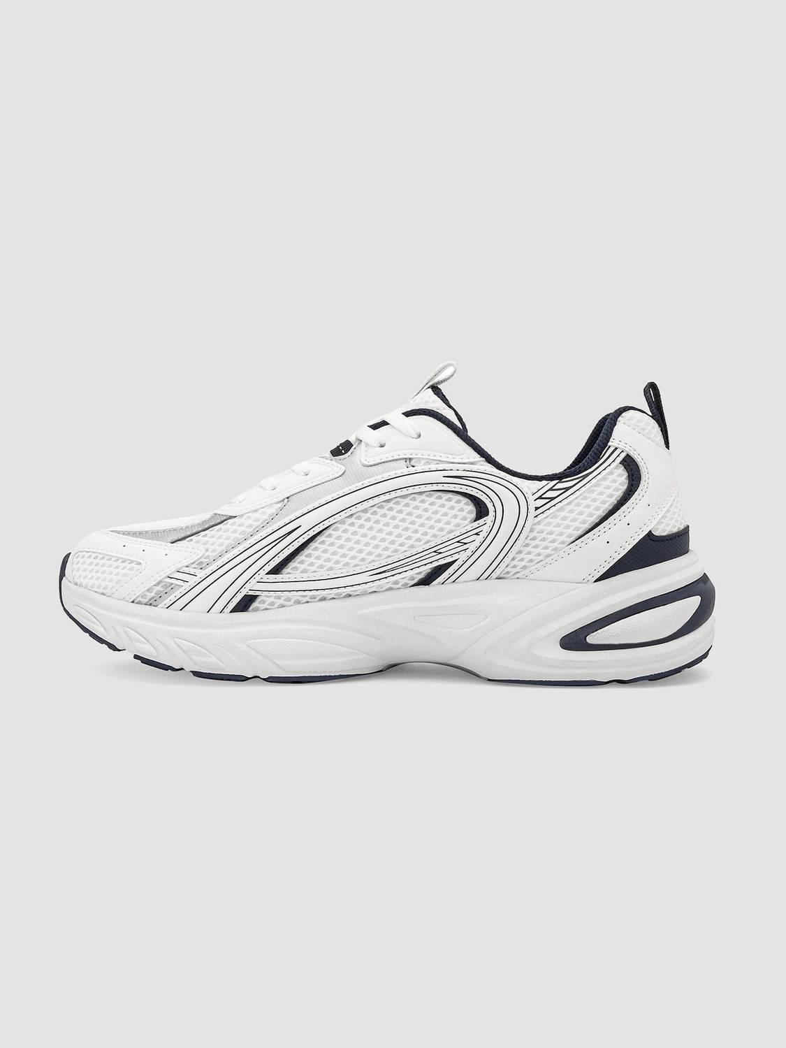 RED TAPE Men's Casual Sneakers (Red) - Image 3