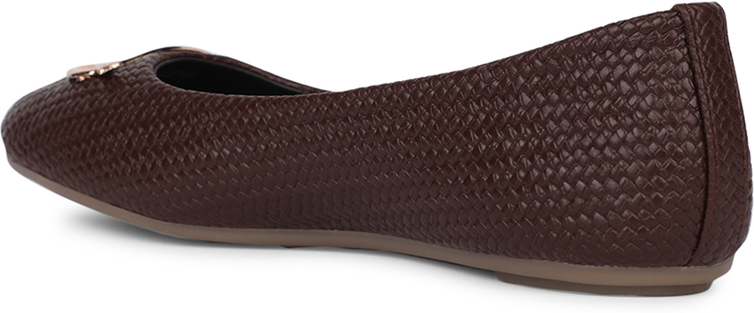 Image of Bata women's casual ballerinas � lightweight & comfortable design for daily wear Women Bellies