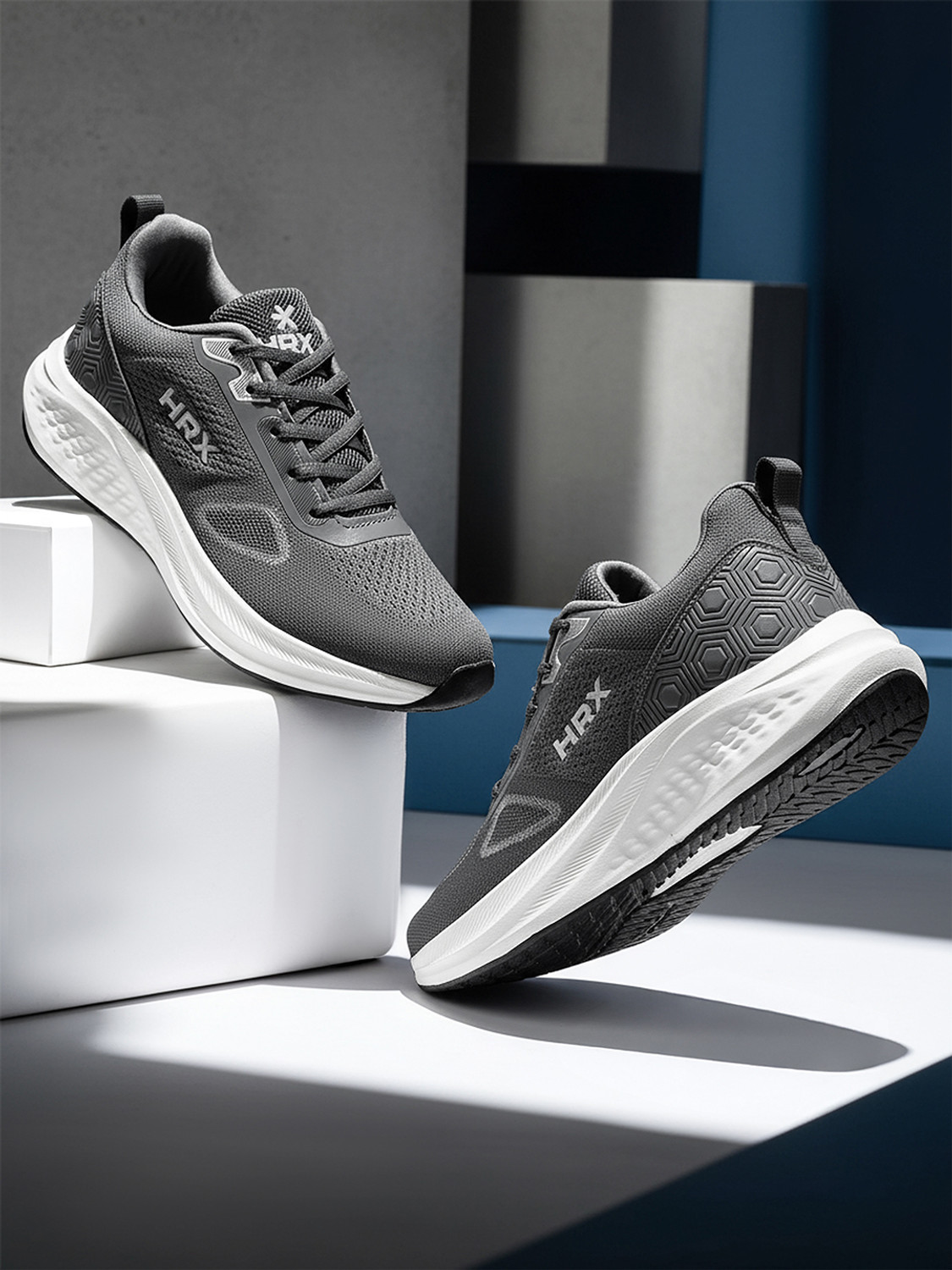 Image of HRX by Hrithik Roshan RC-99Y 6 Outdoors For Men