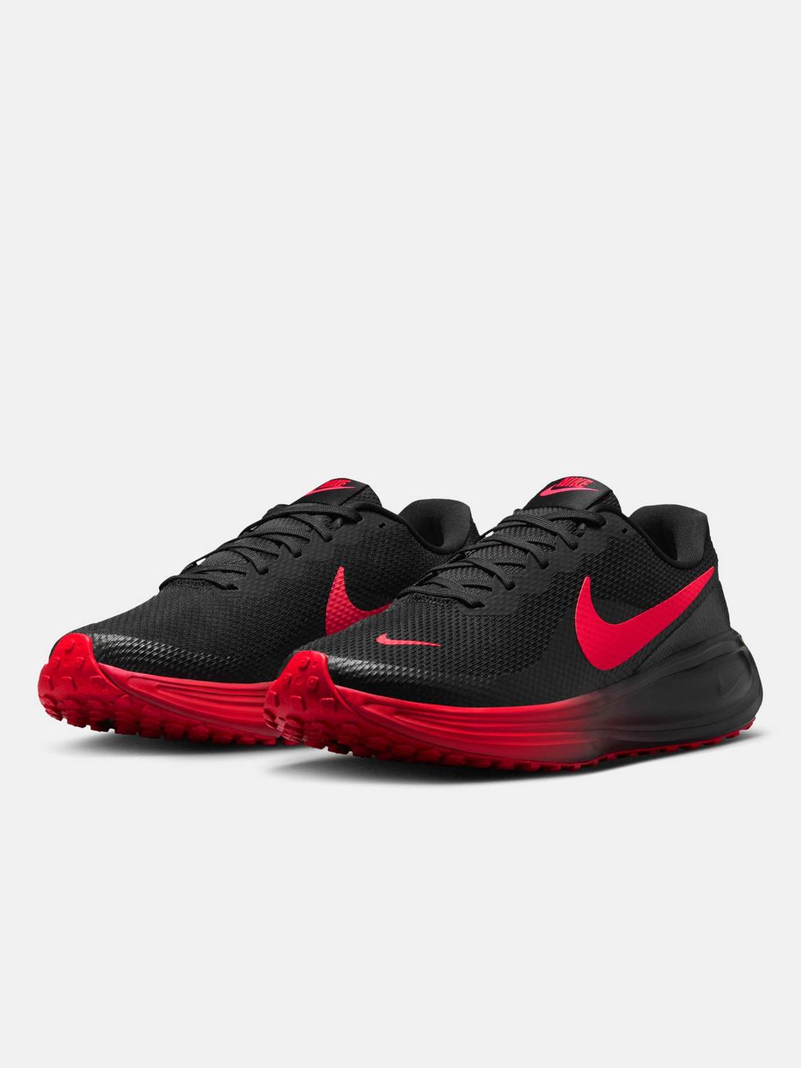 NIKE Revolution 8 Men's Black Running Shoes