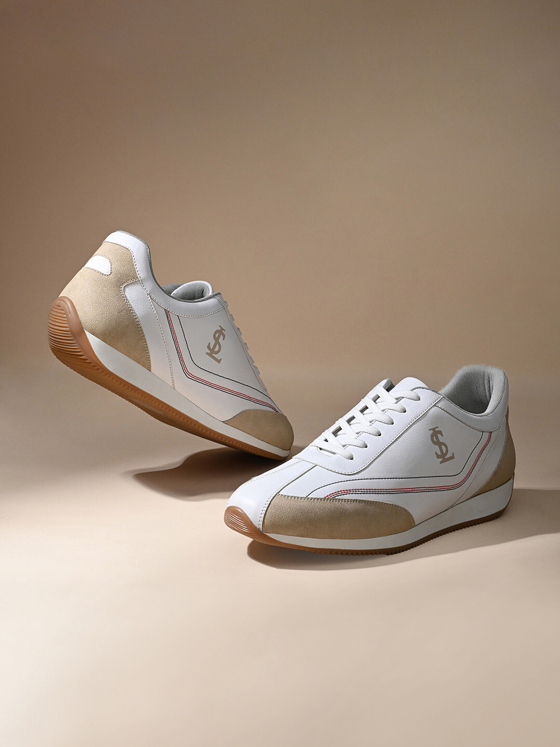Image of LOUIS STITCH White and Beige Sneaker, Casual Lightweight Lace-Up Sneakers Sneakers For Men