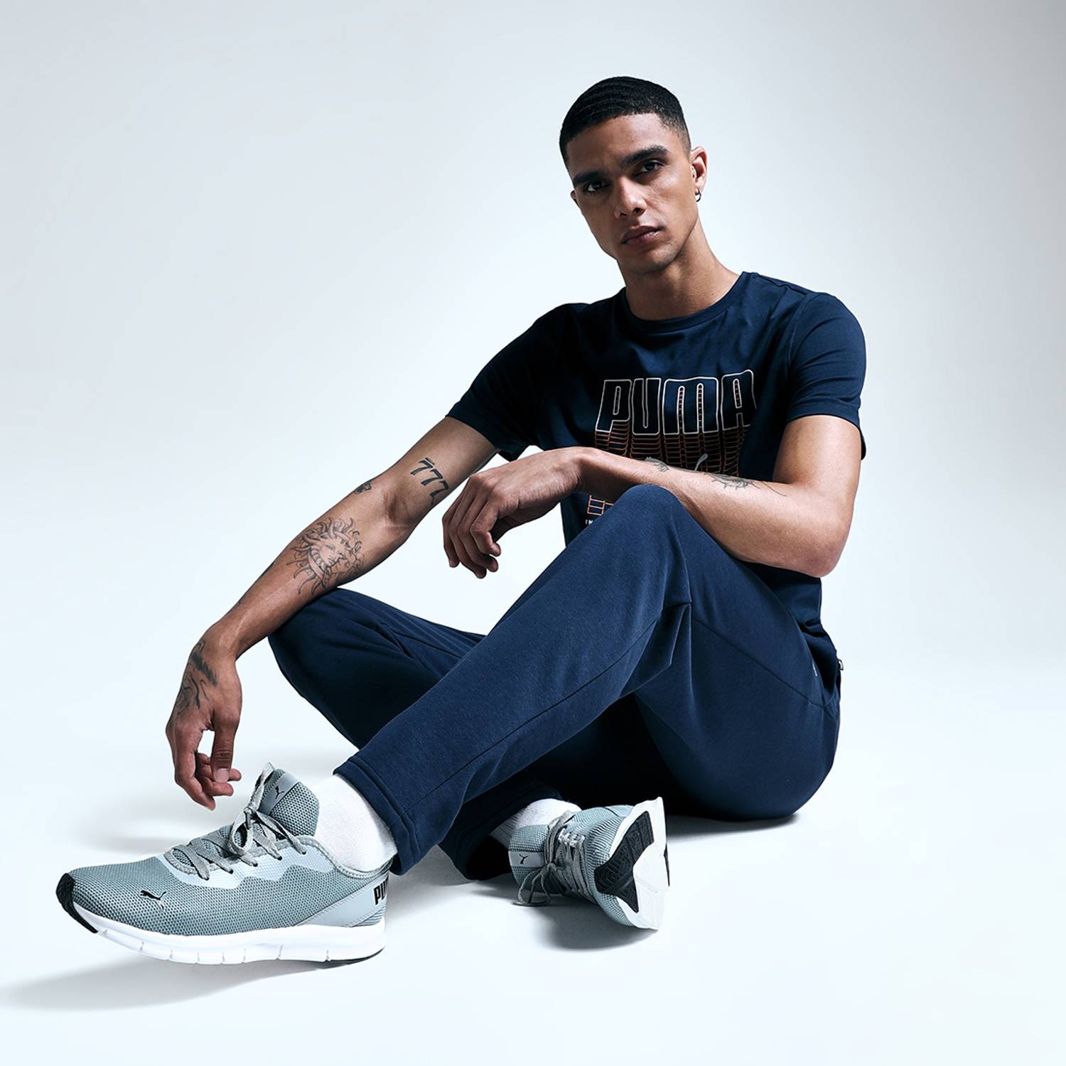 PUMA Hustle V2 NA Men's Gray - Image 2