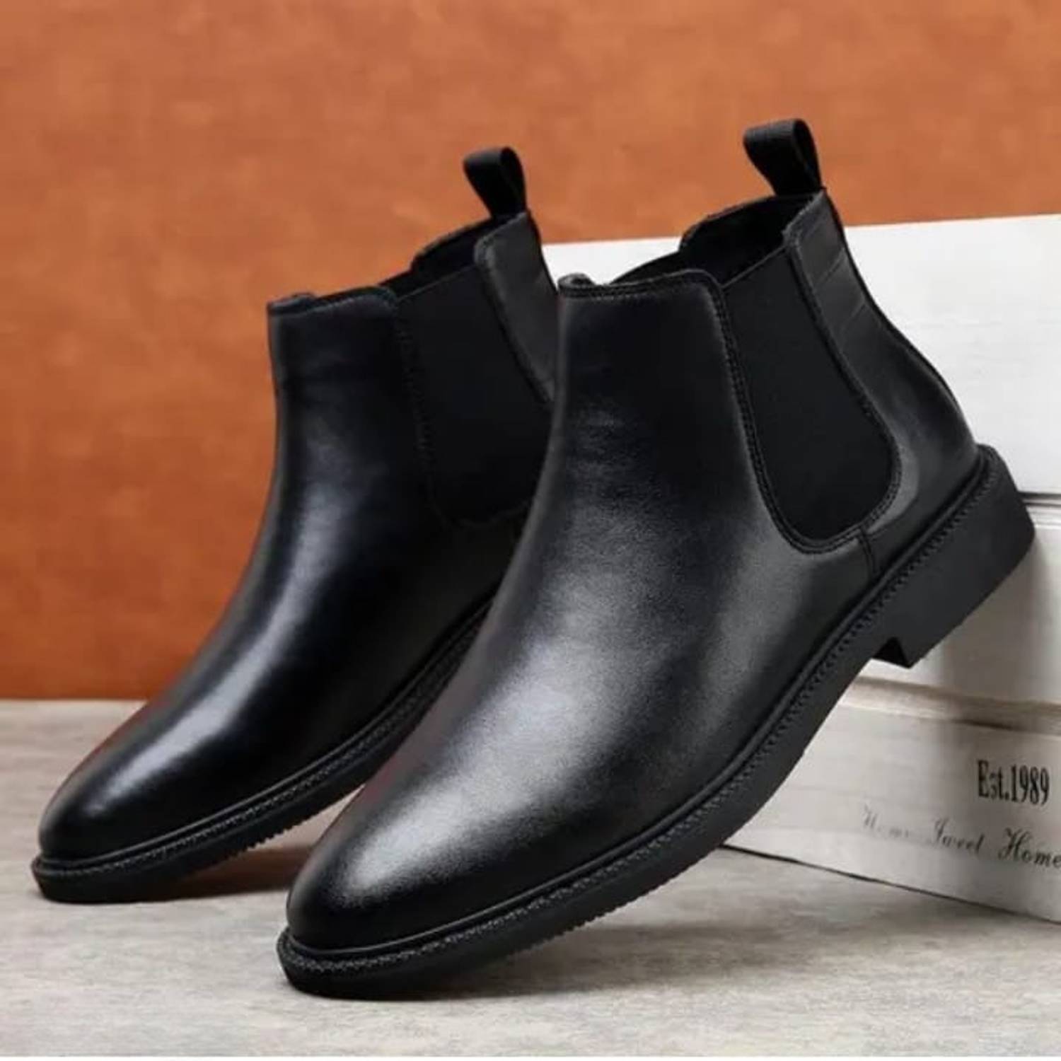 Ivaan Men Chelsea Slip-On Boots - Image 2