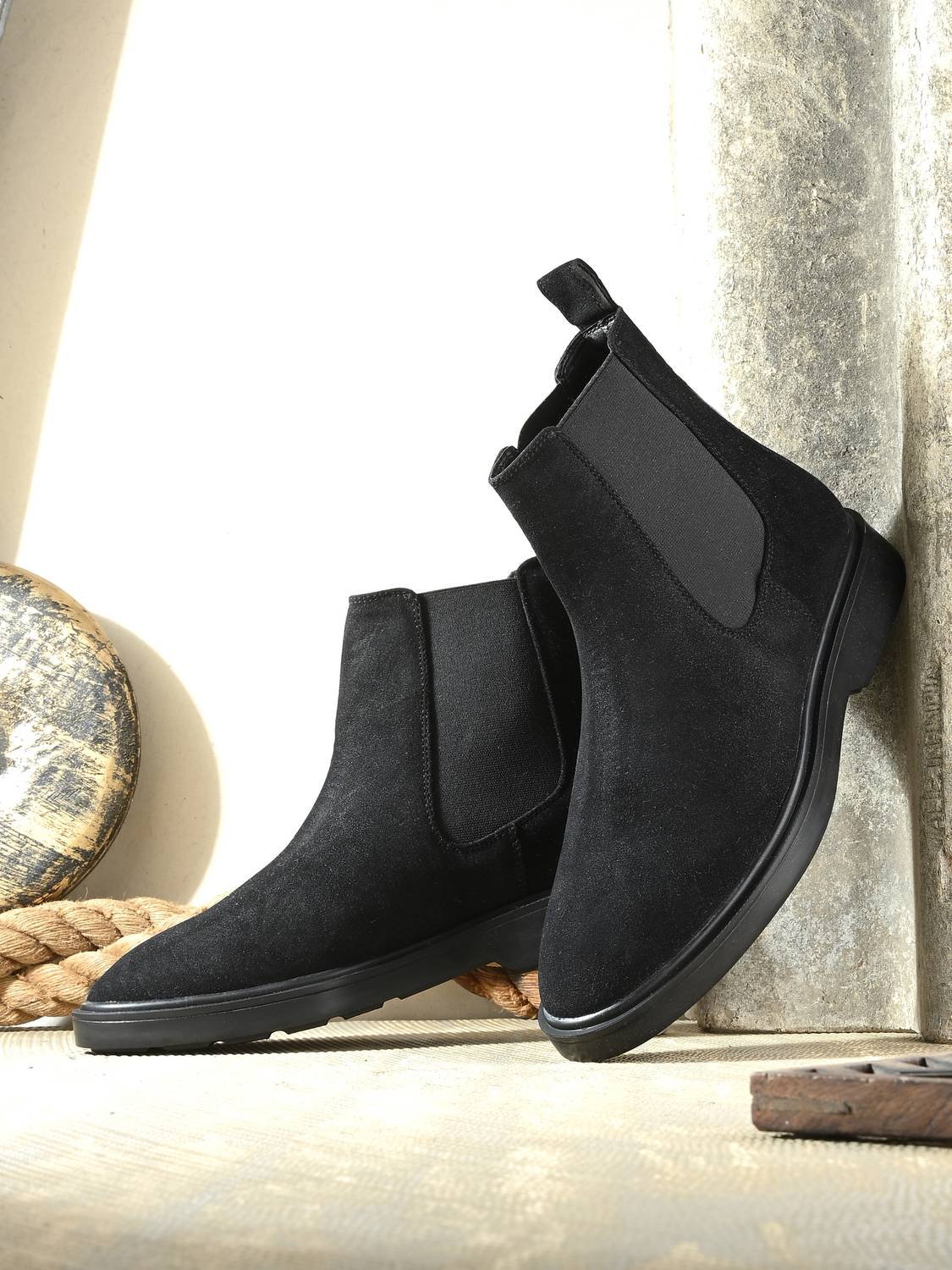 KILLER Men’s Suede Chelsea Boots - Image 1