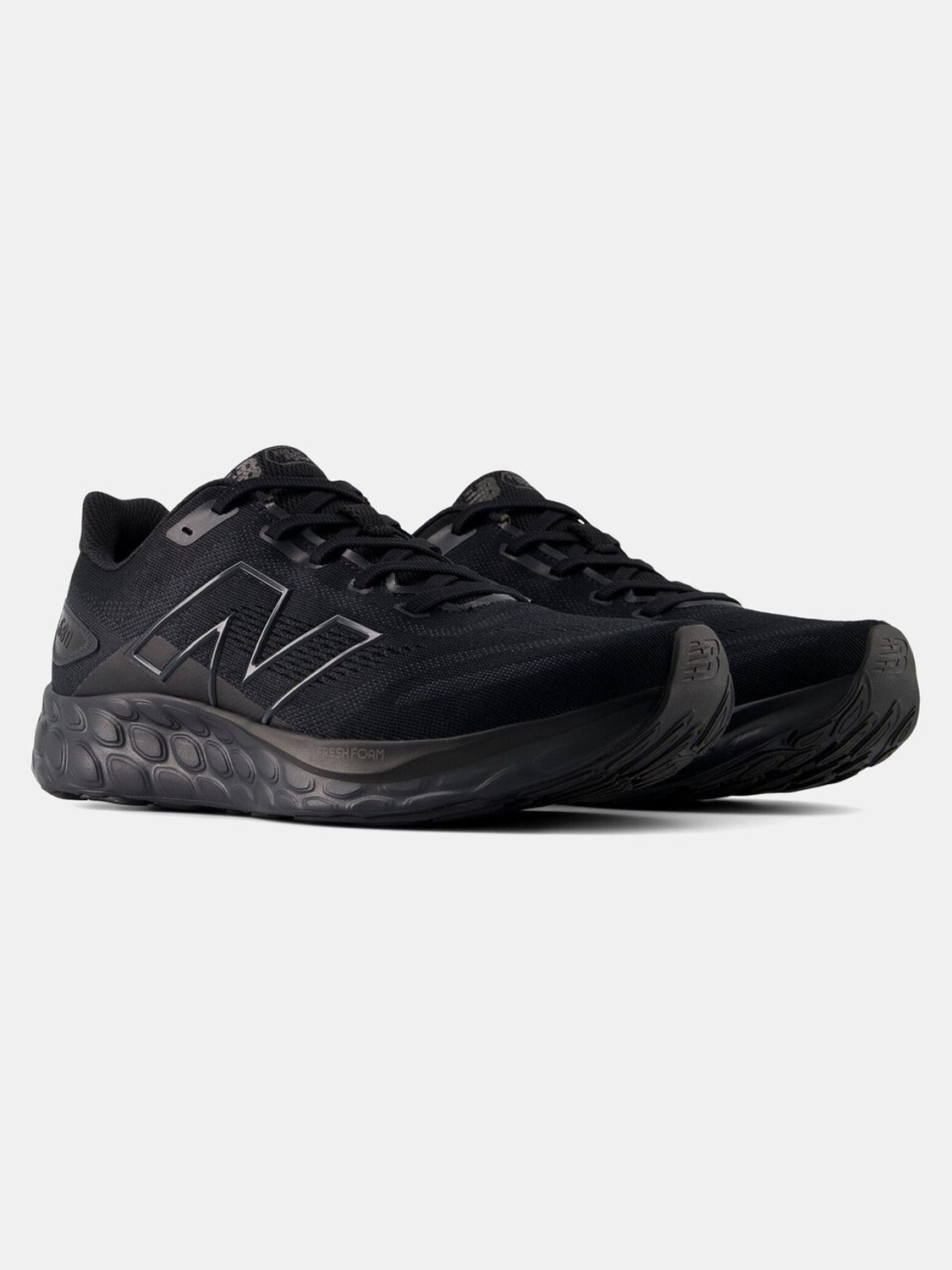 Image of New Balance 680 Running Shoes For Men