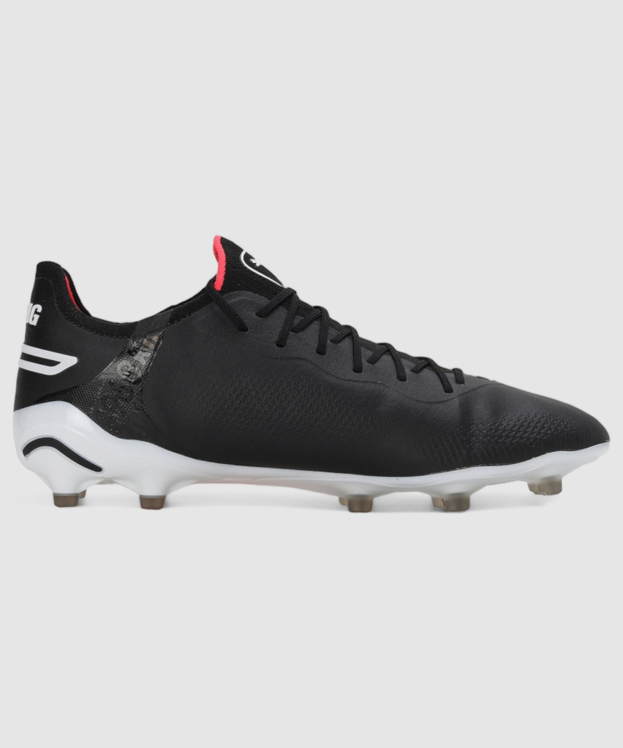 Image of PUMA KING ULTIMATE FG /AG Football Shoes For Men