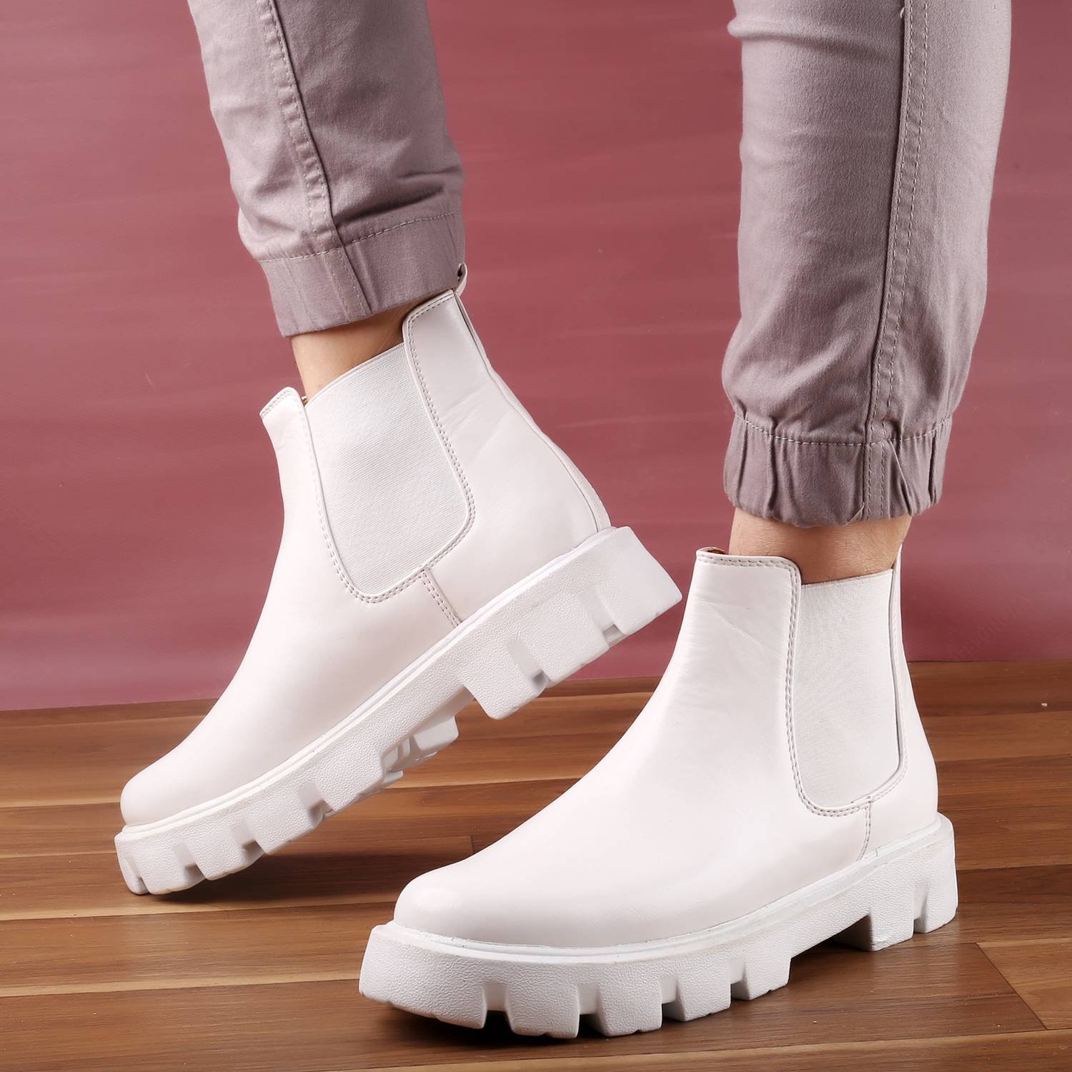 YUVRATO BAXI Men's White Chelsea Boots - Image 3
