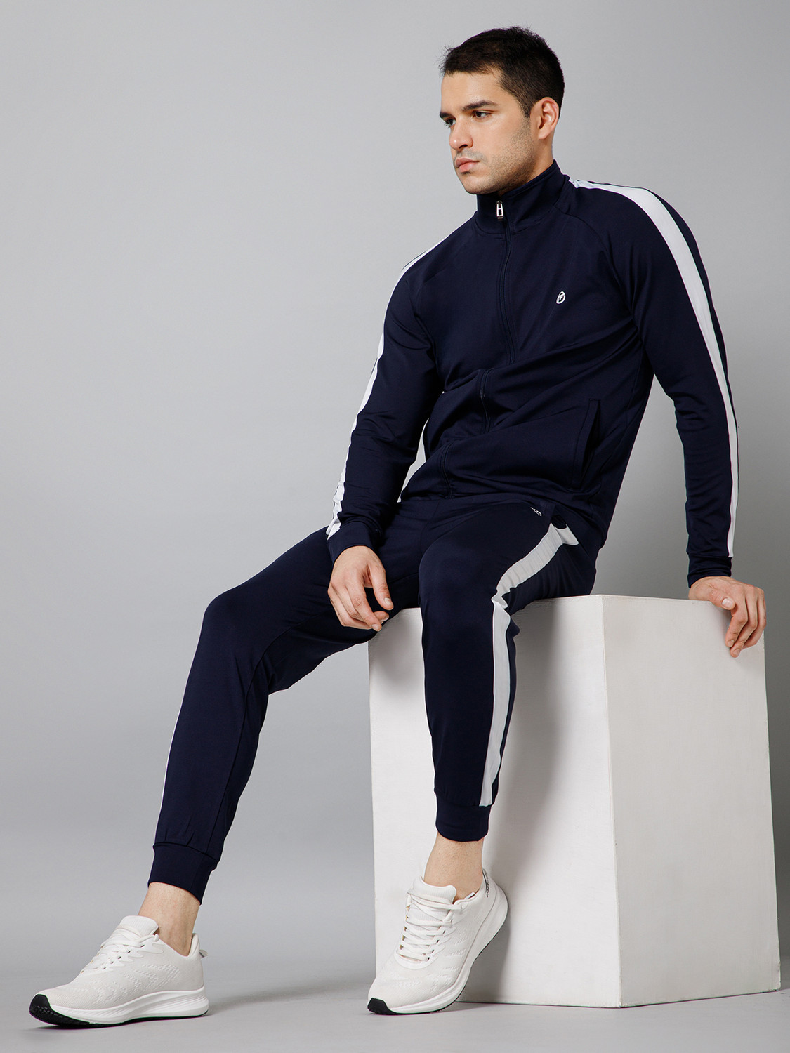Image of Shapecrunch Arch Support with Thick Heel Cushioned Insoles Walking Shoes For Men