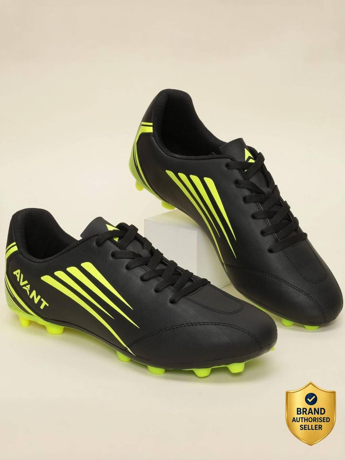 AVANT Phantom Football Shoes - Cushioned Insoles, Rubber Studs, Anti Skid Football Shoes For Men