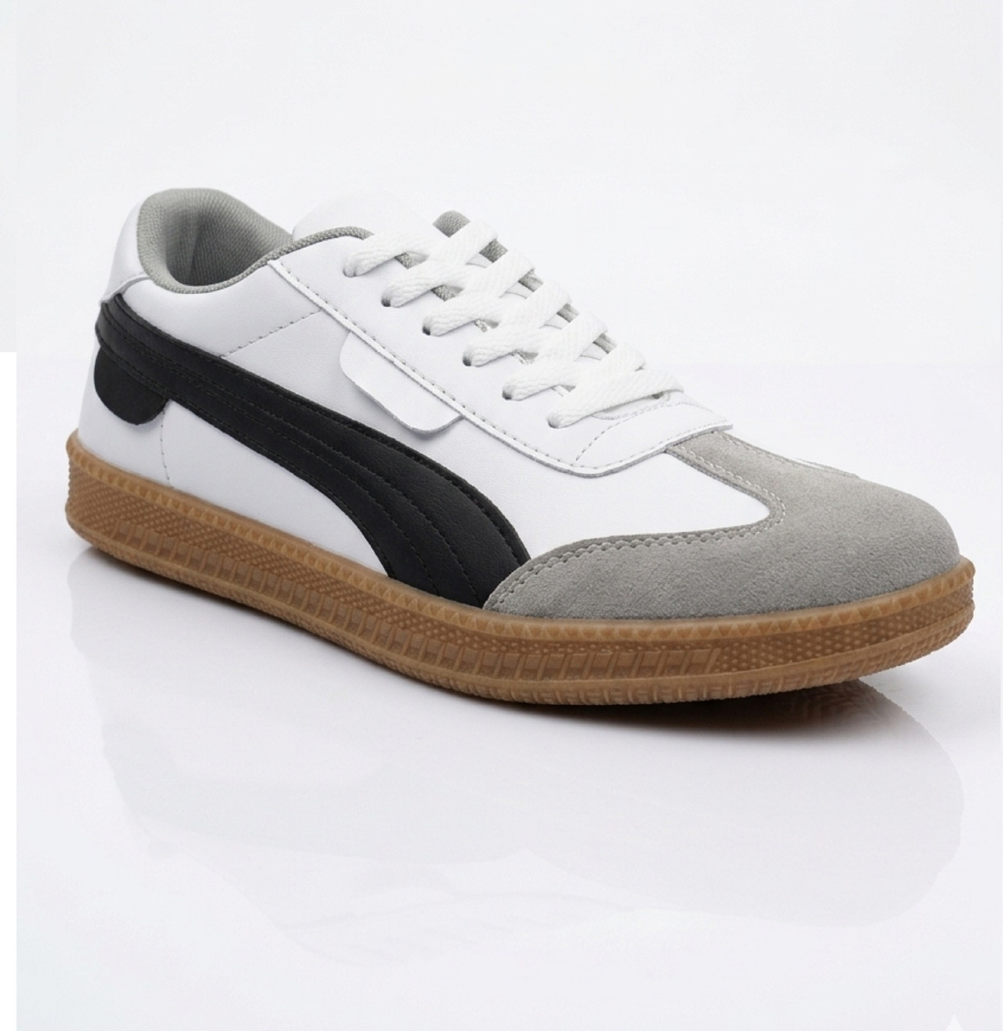 Image of house of common Badminton Shoes For Men