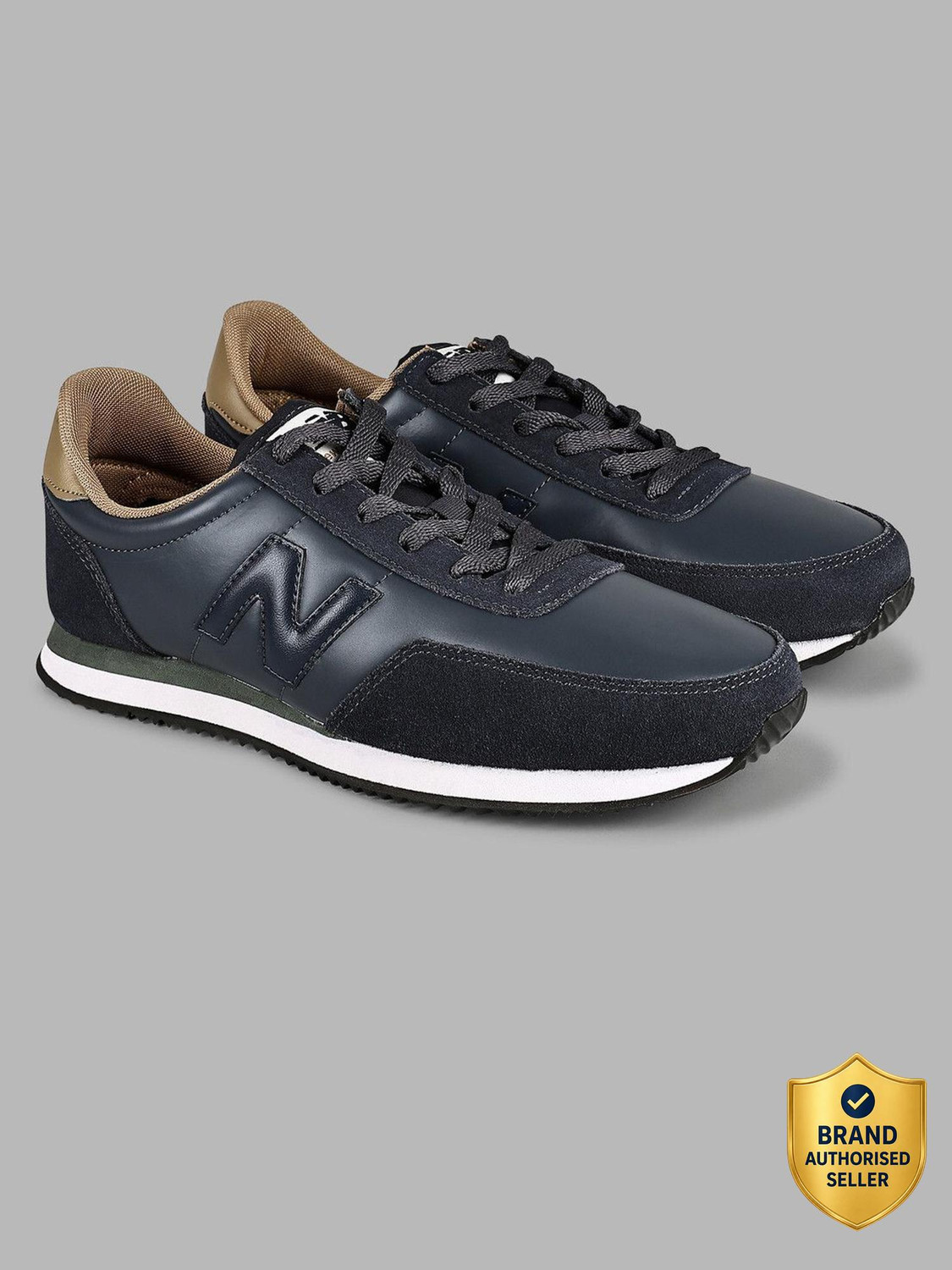 Image of New Balance 720 Sneakers For Men