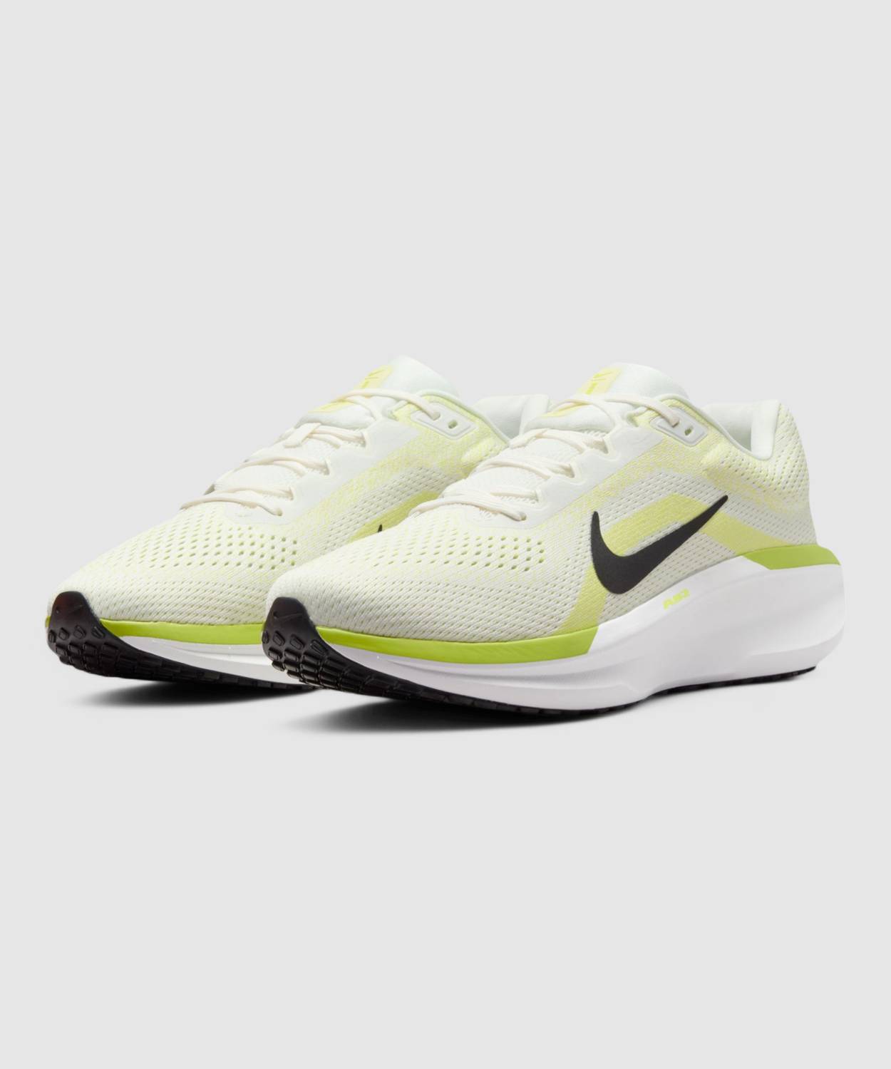 Nike Air Winflo 11 Men's Running Shoes White - Image 3