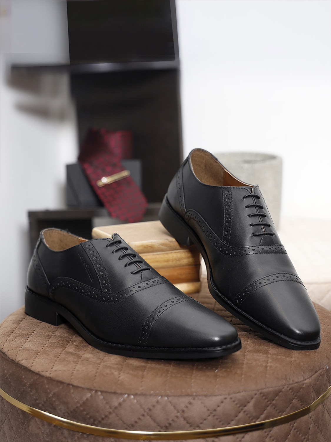 Image of LOUIS STITCH Handmade Italian Leather Oxford Formal Lace Up Shoe for Men- 7 UK (Ebony Black) Oxford For Men