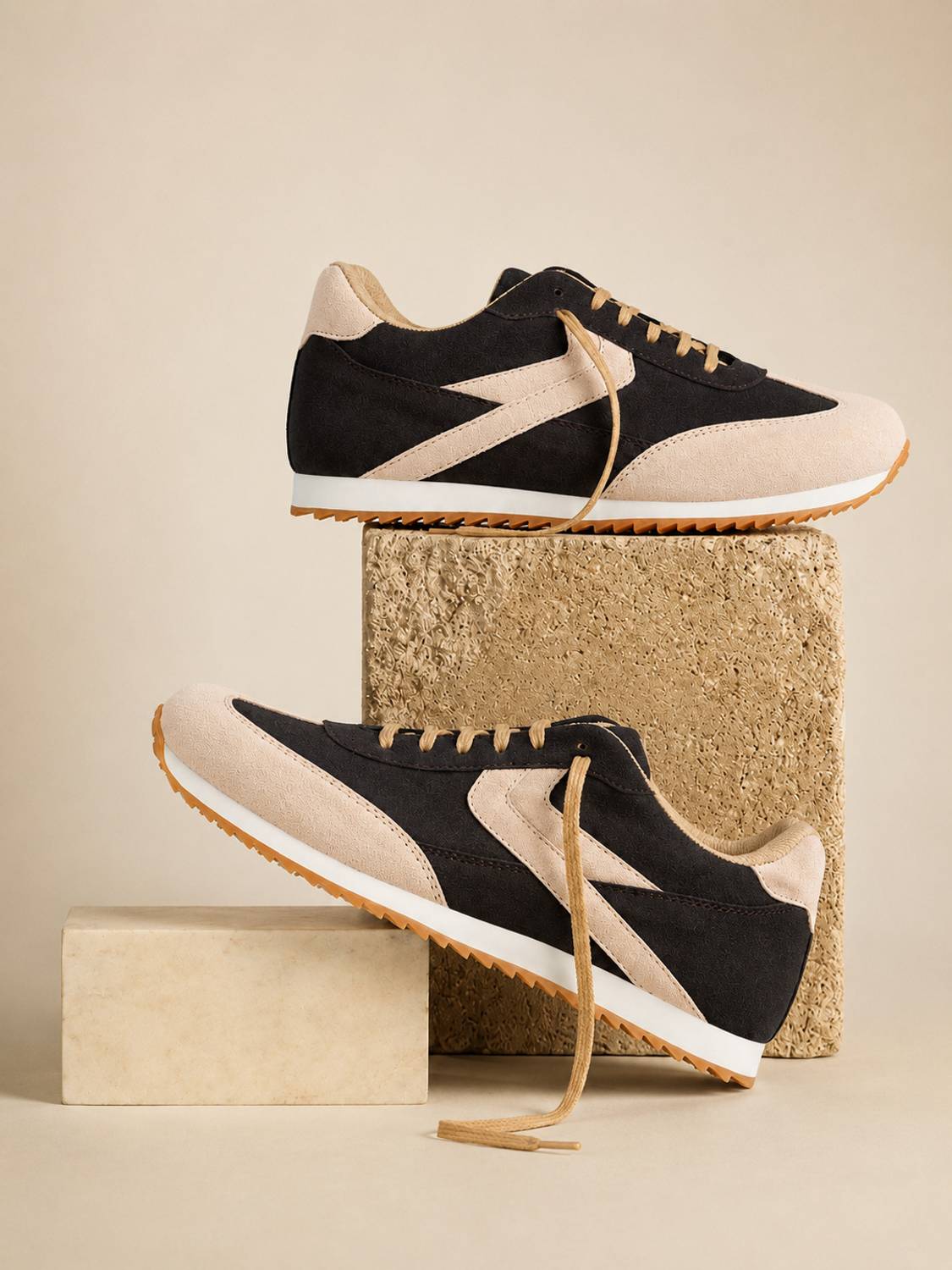 Roadster Casual Sneakers Synthetic PU Colorblocked - Image 3