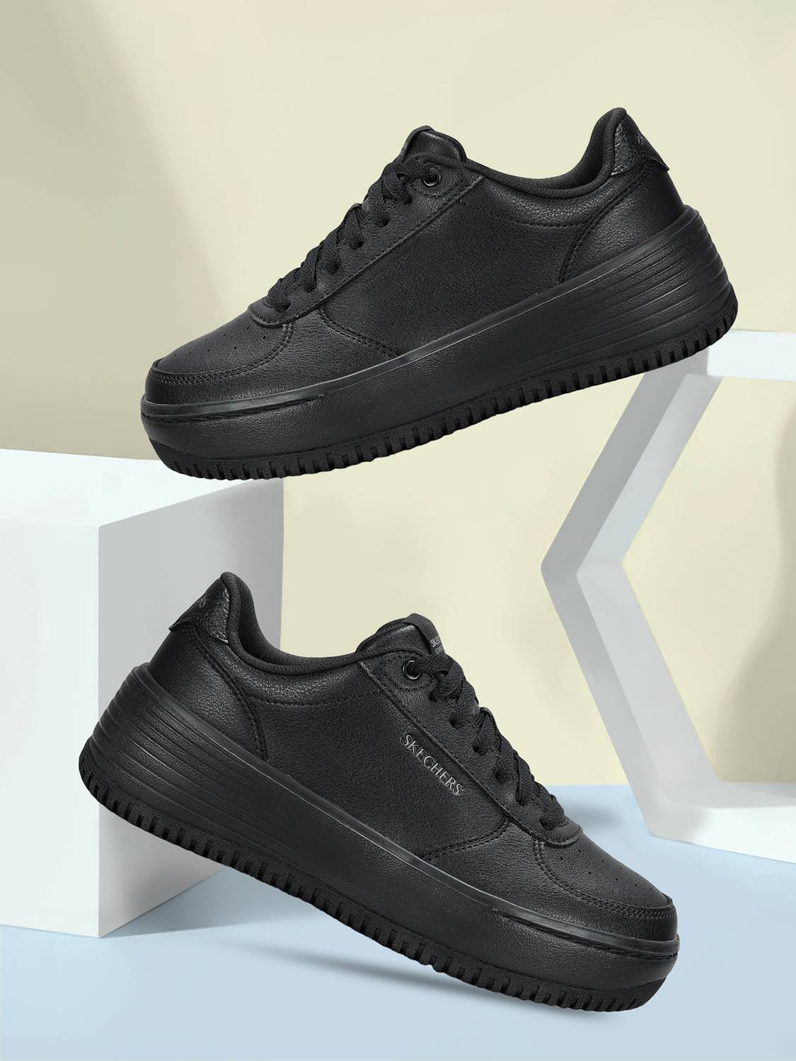 Skechers GRAND 92 - BE LIFTED Sneakers For Women (Black , 5)