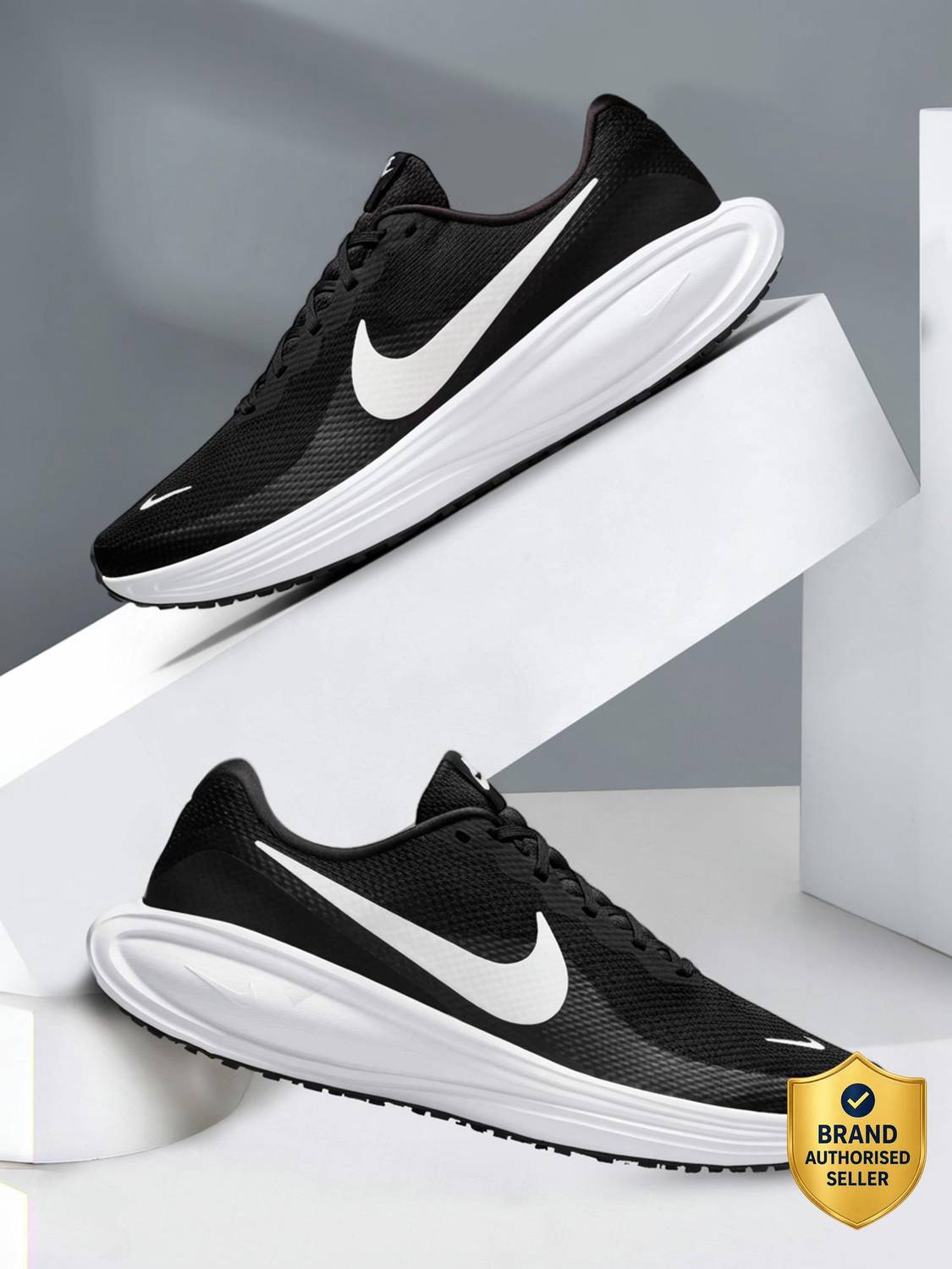 NIKE REVOLUTION 8 पुरुषों के लिए रनिंग शूज़